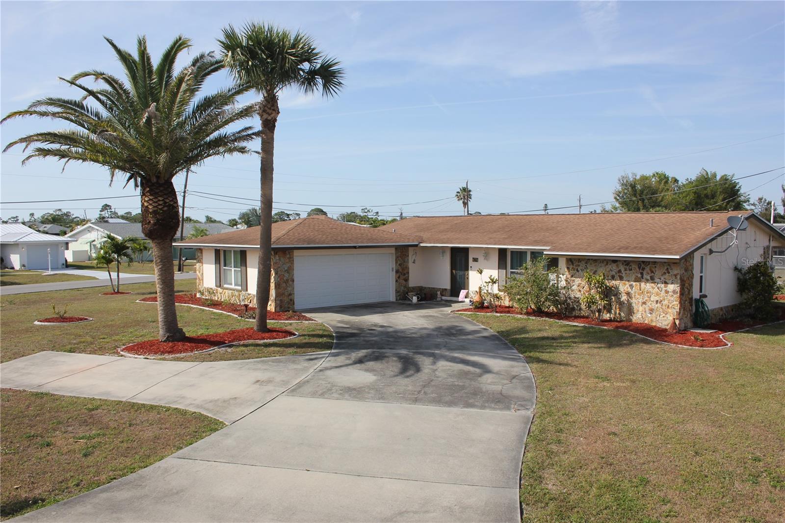 474 Elm Ave Nw, Port Charlotte, FL 33952