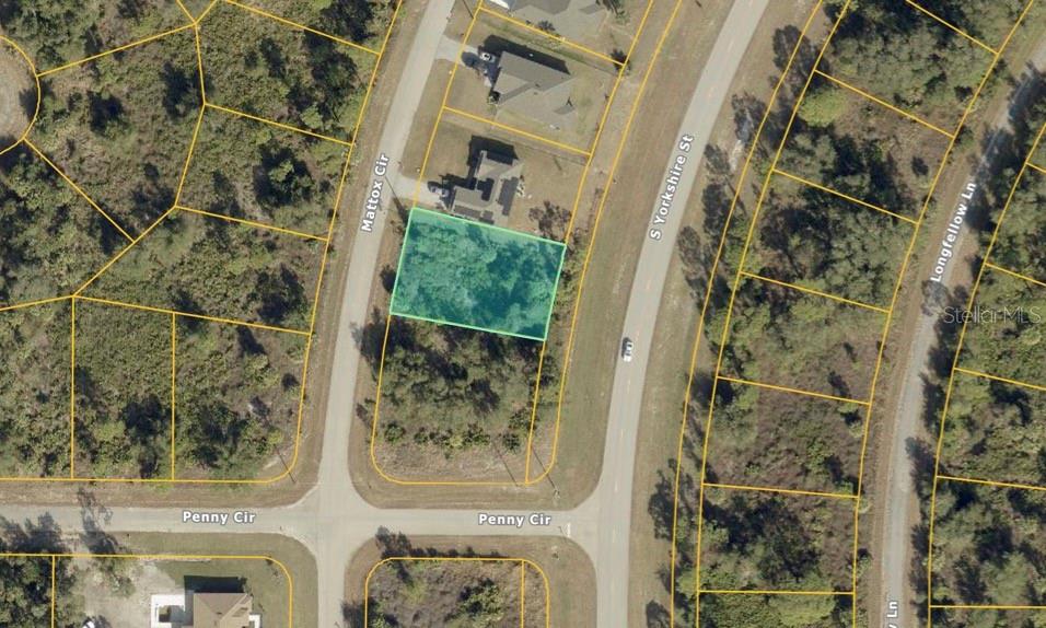 Mattox Cir, North Port, FL 34288