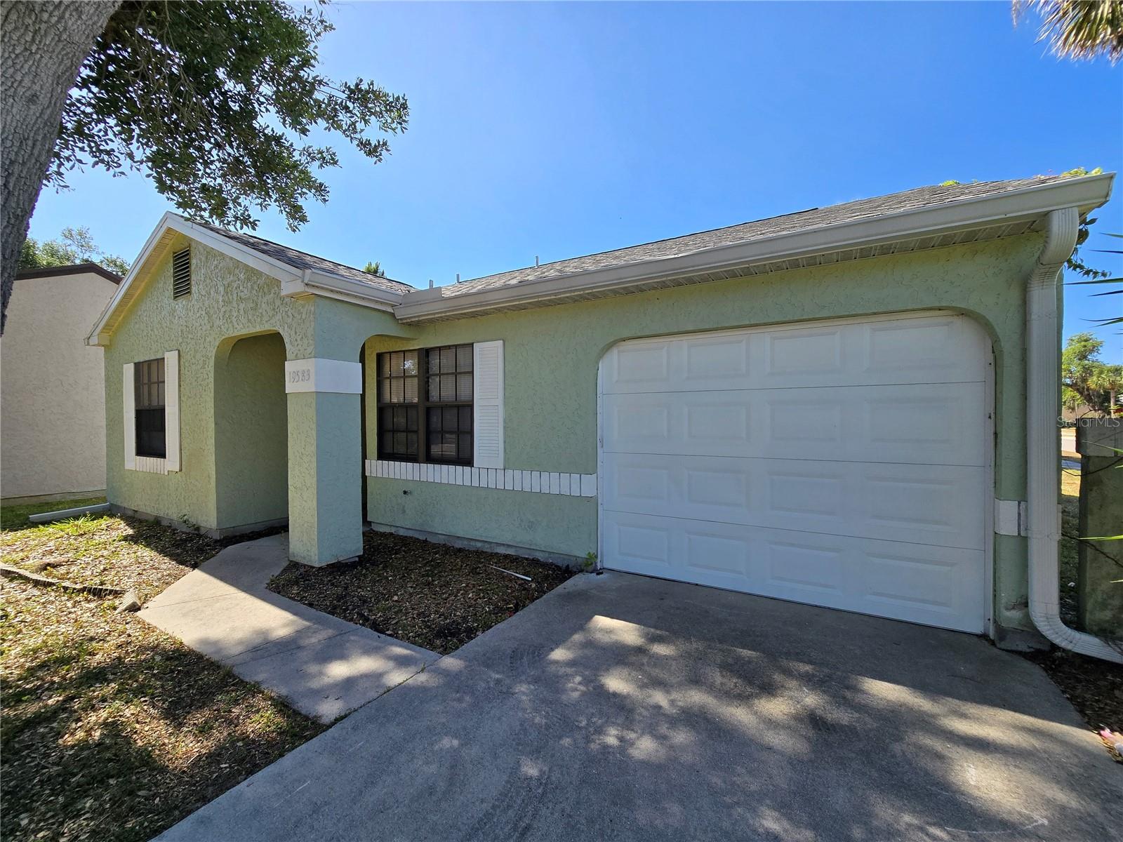 19583 Kapok Ct, Port Charlotte, FL 33952