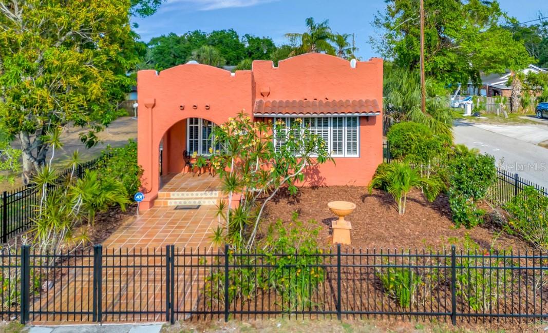 2002 Central Ave, Sarasota, FL 34234
