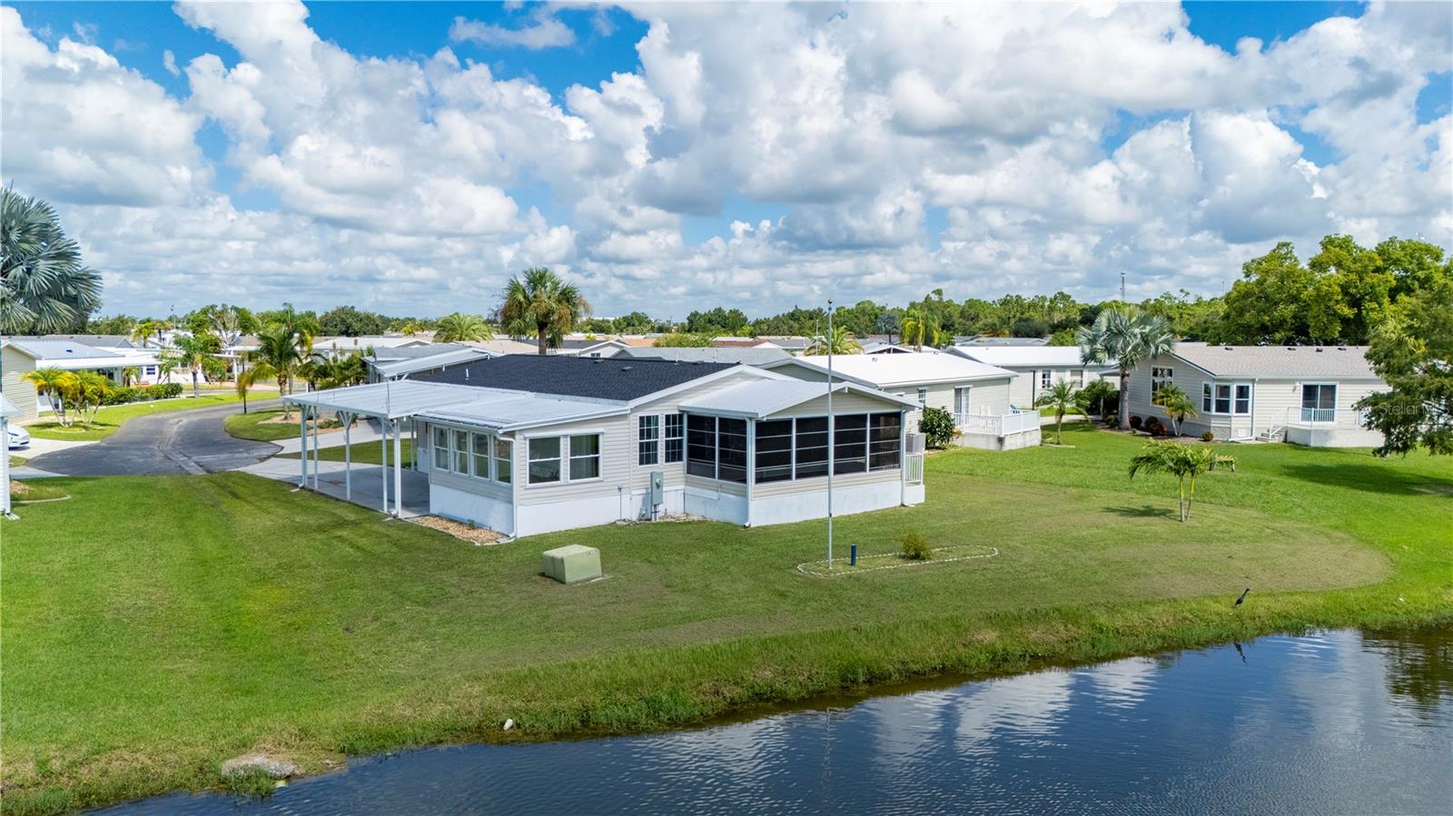 1000 Kings Hwy #112, Port Charlotte, FL 33980