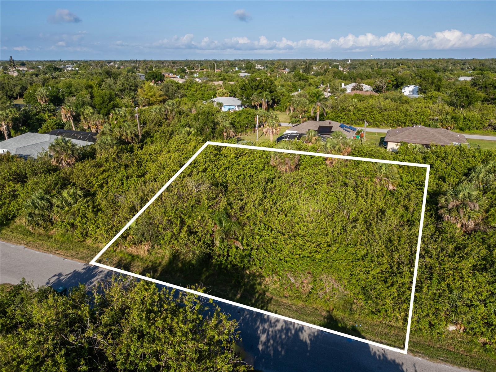 138 Edgemere St Nw, Port Charlotte, FL 33948