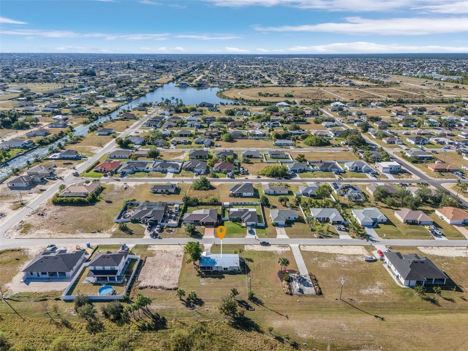2017 Ne 15th Pl, Cape Coral, FL 33909