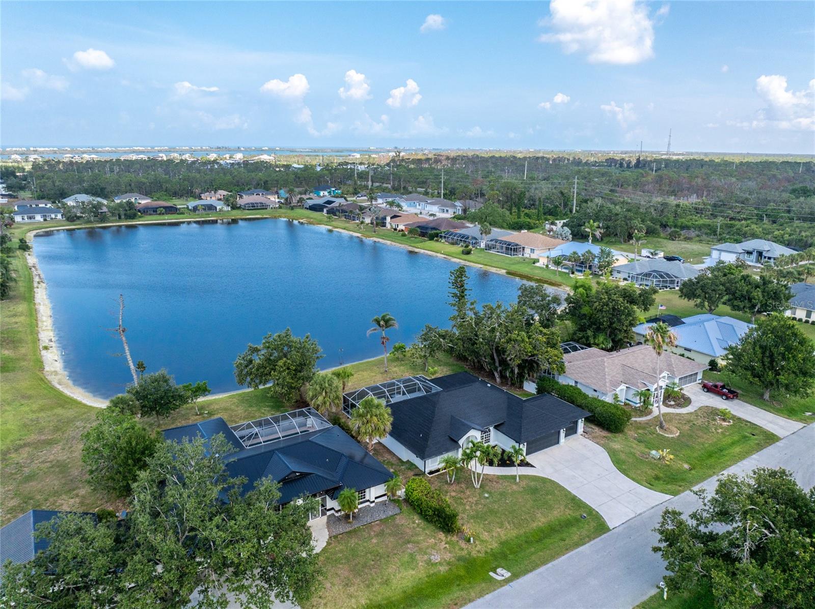 10055 Franklin Dr, Englewood, FL 34224