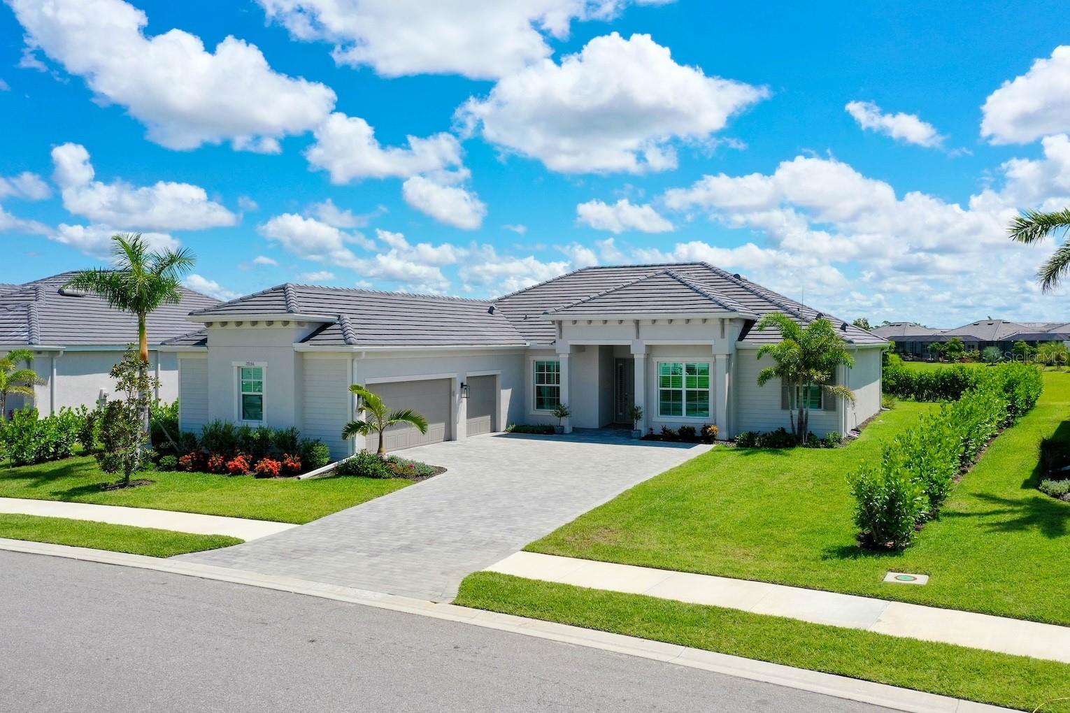 17336 Sandpearl Rd, Venice, FL 34293
