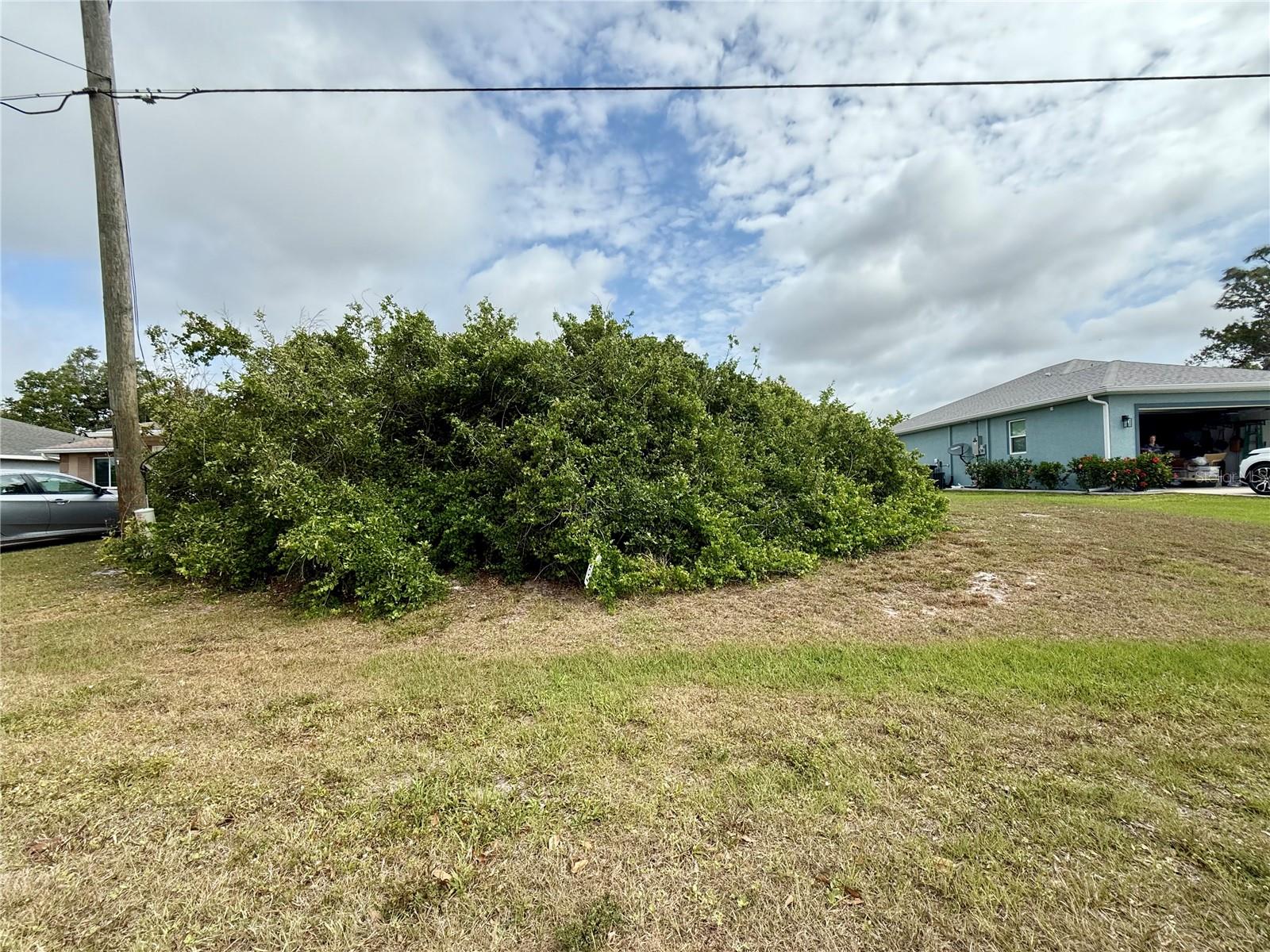 110 Baytree Dr, Rotonda West, FL 33947