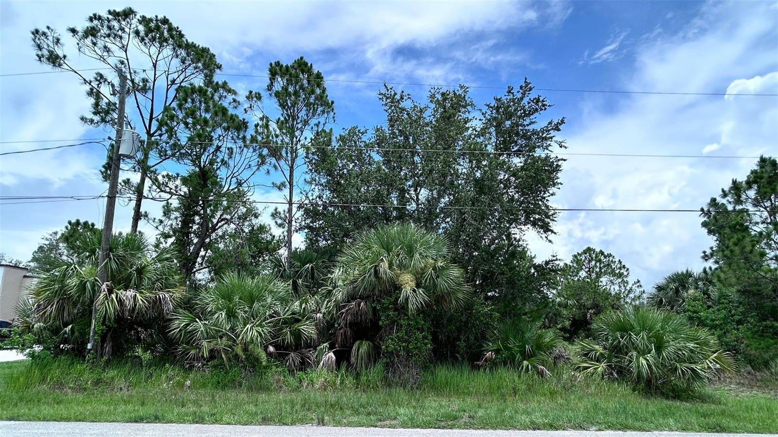 Johannesberg Rd, North Port, FL 34288