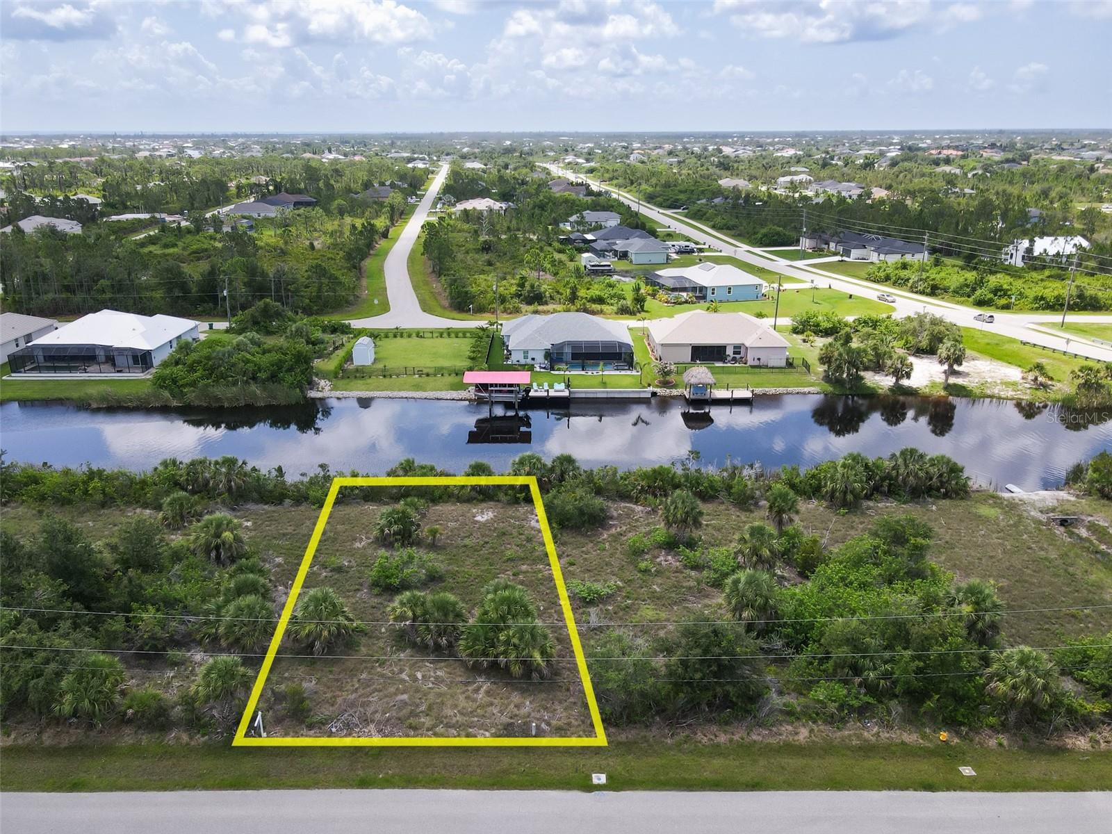 8568 Santa Cruz Dr, Port Charlotte, FL 33981