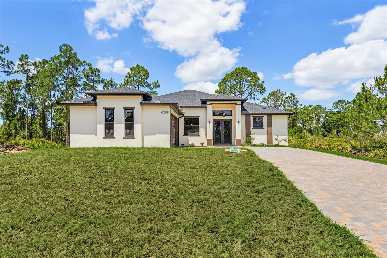 956 Columbus Blvd S, Lehigh Acres, FL 33974