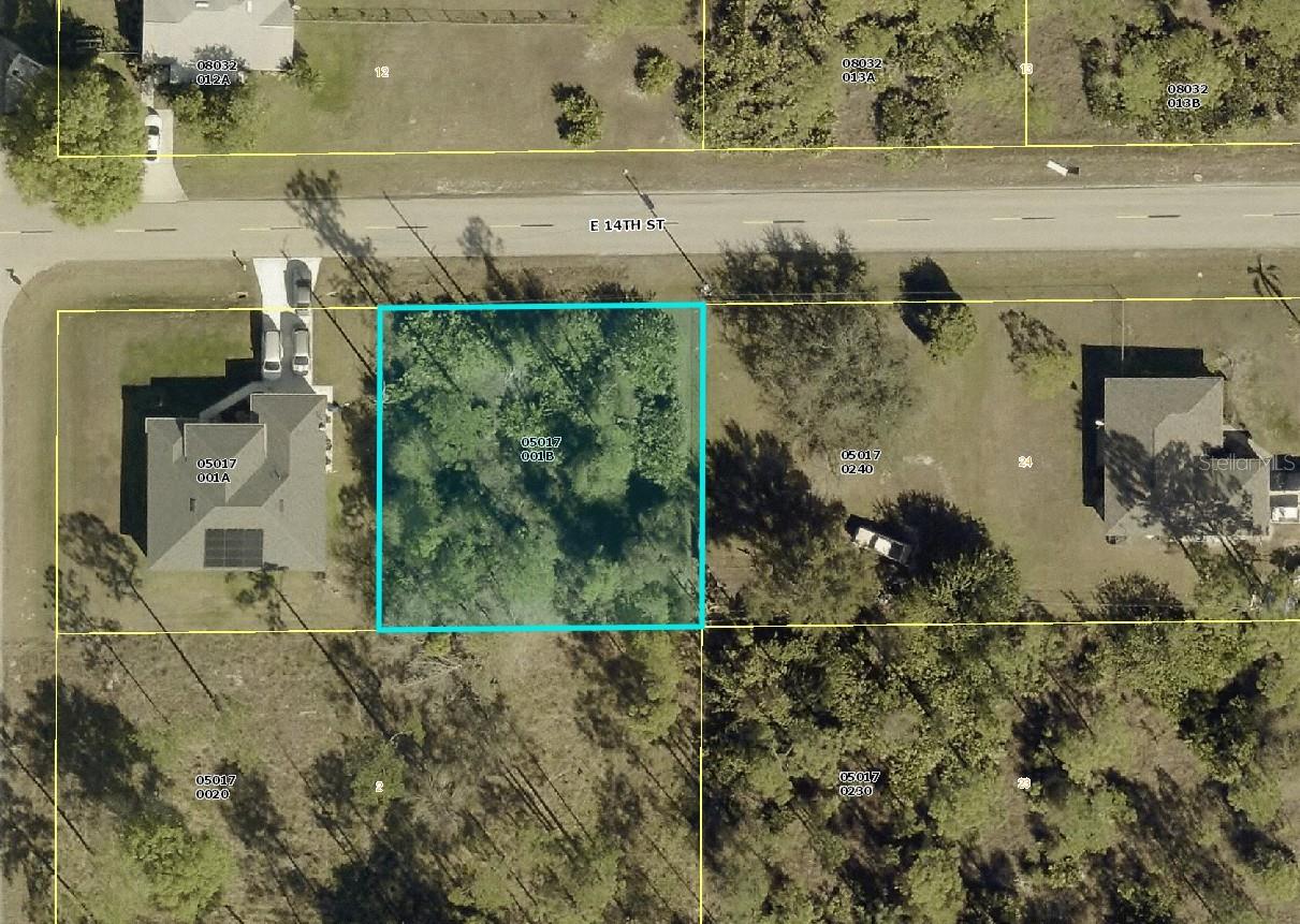 702 E 14th St, Lehigh Acres, FL 33972