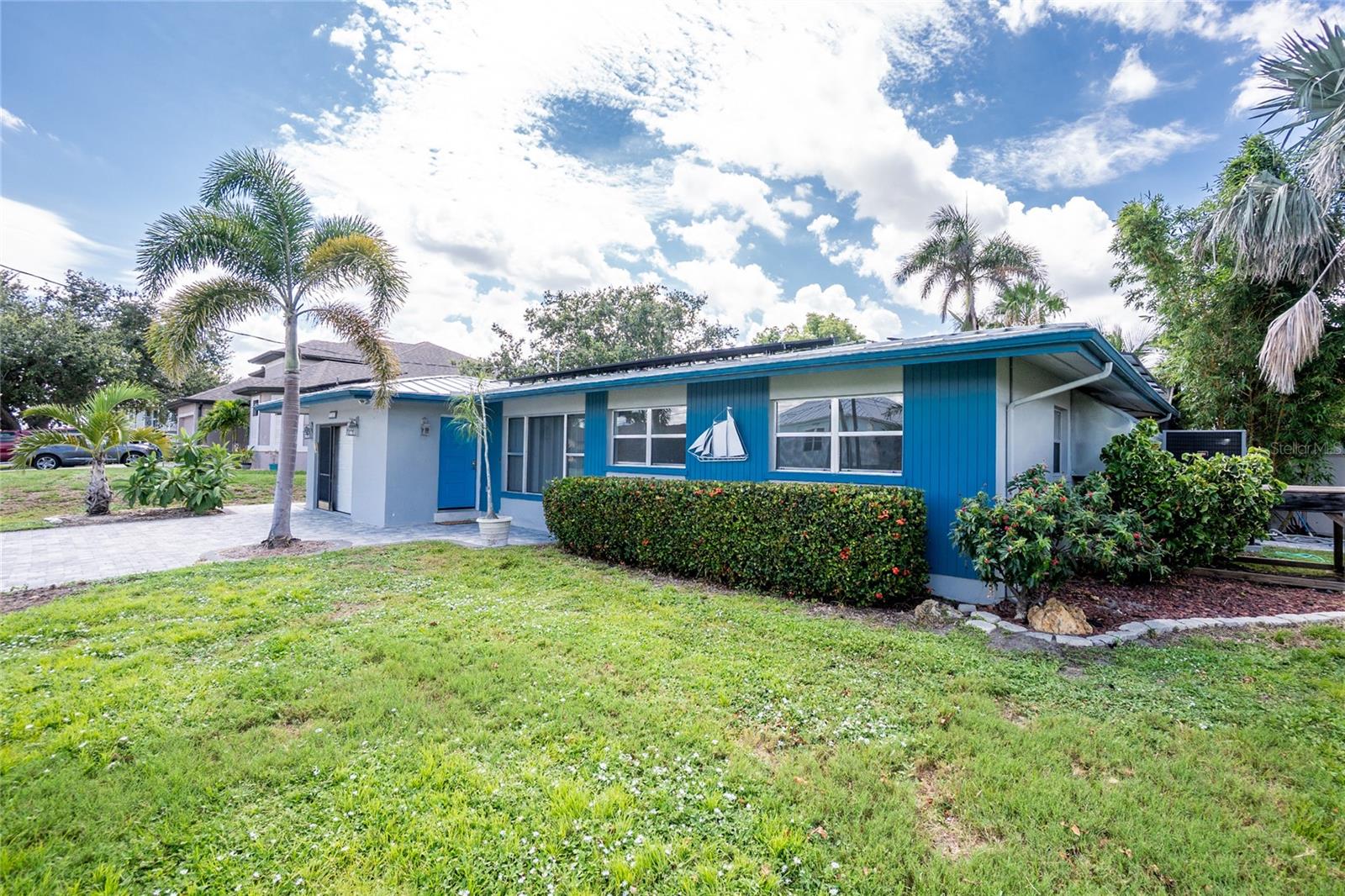 3767 Peace River Dr, Punta Gorda, FL 33983