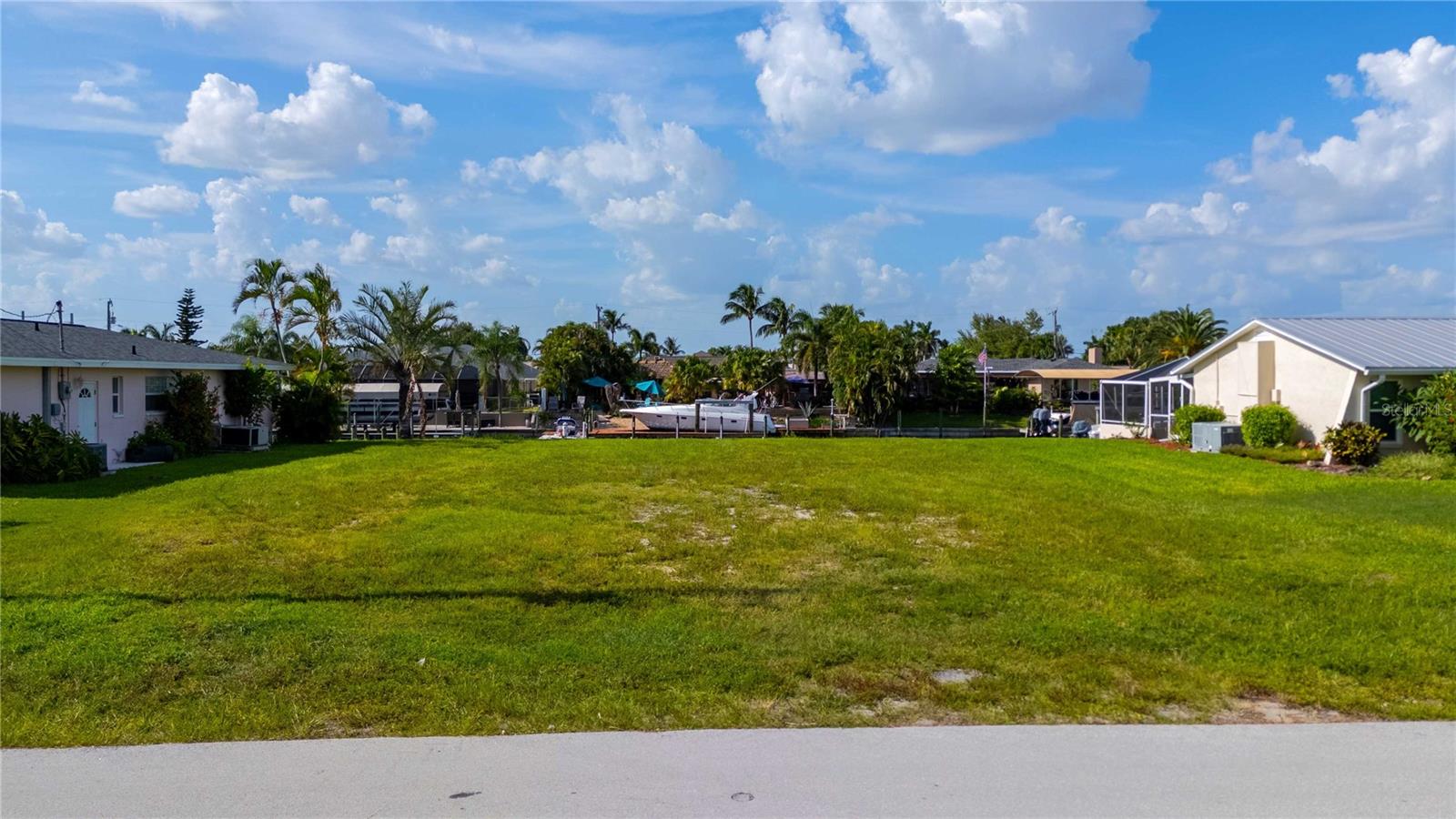 1921 Se 26th Ter, Cape Coral, FL 33904