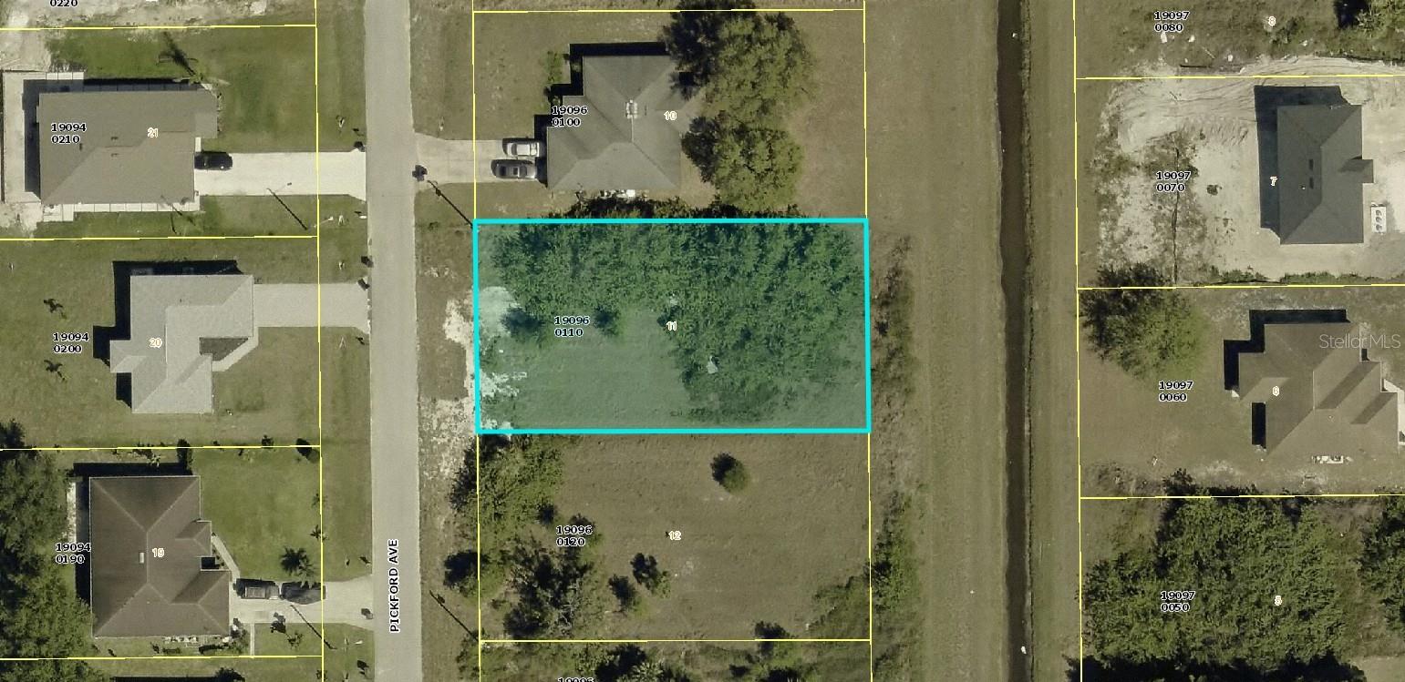 429 Pickford Ave, Lehigh Acres, FL 33974