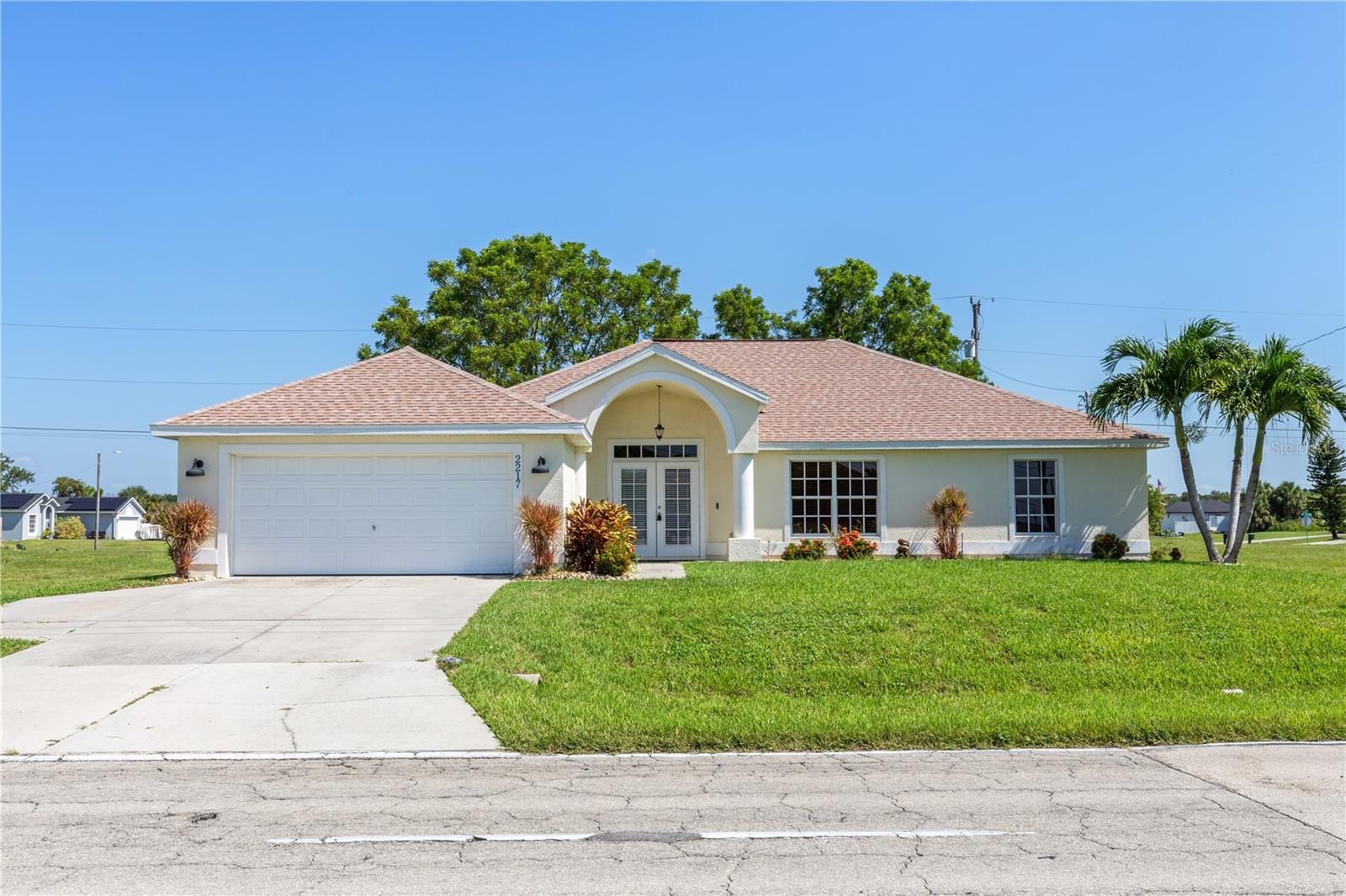 2217 Kismet Pkwy E, Cape Coral, FL 33909