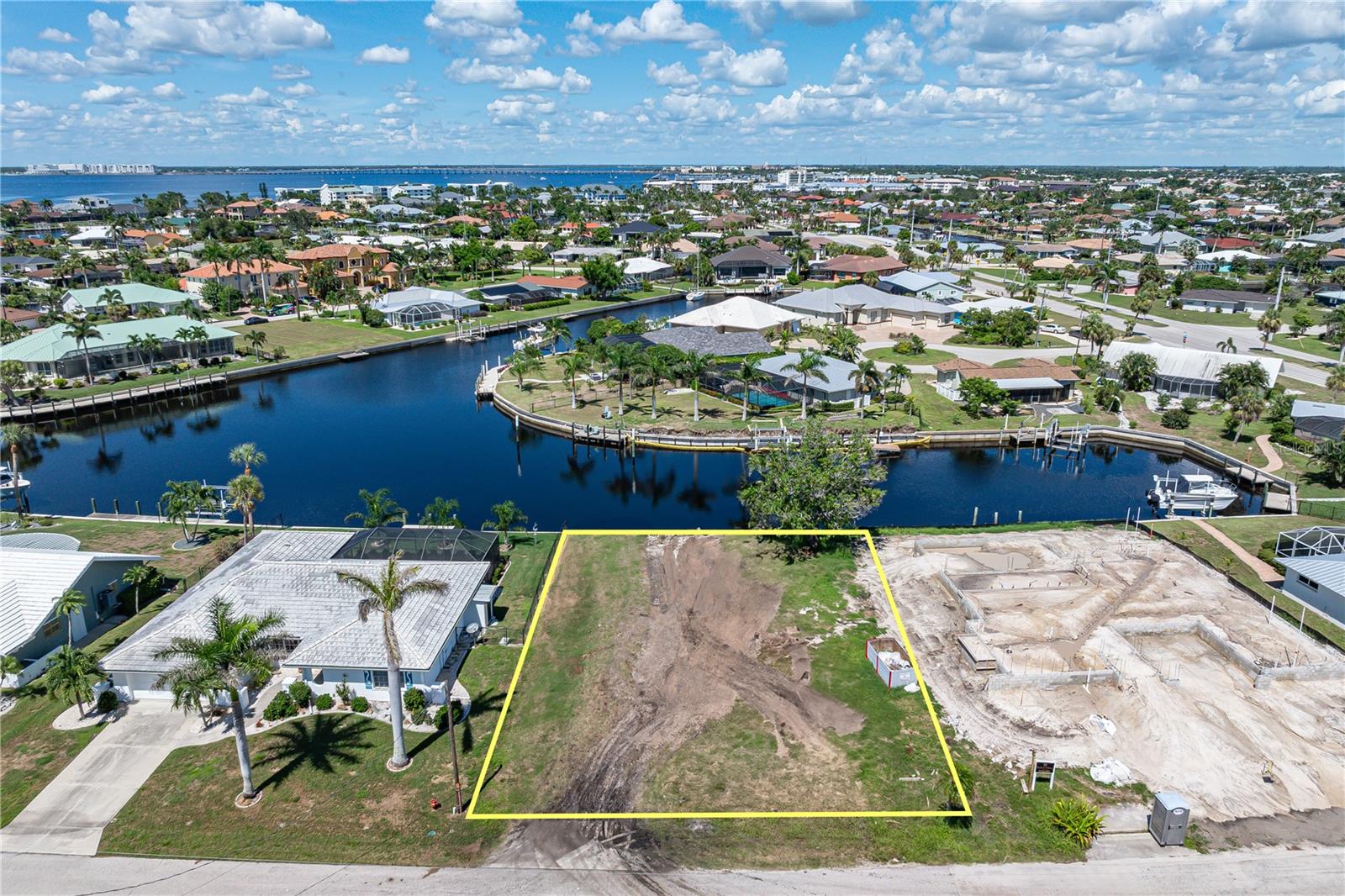 174 Crescent Dr, Punta Gorda, FL 33950
