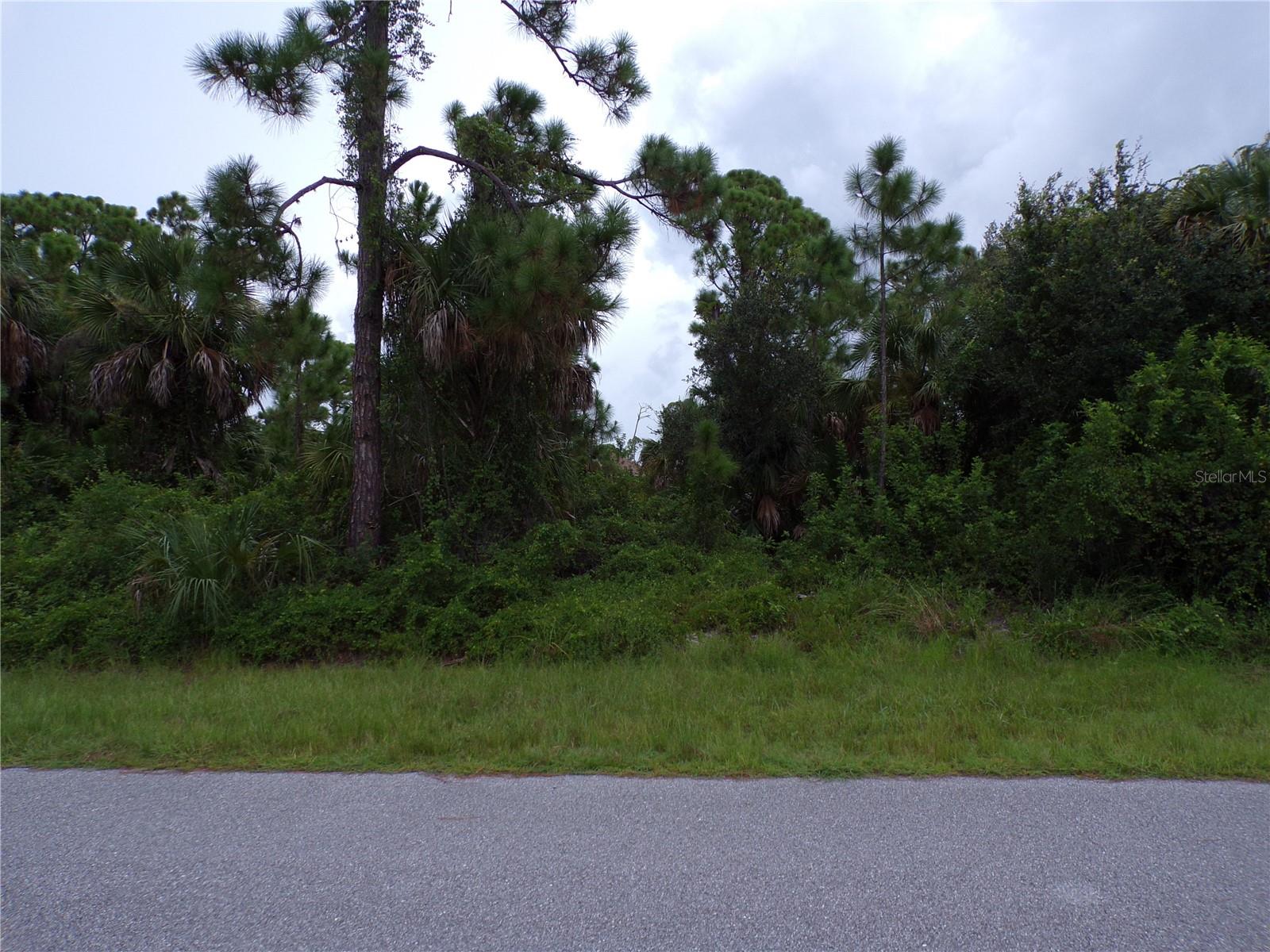 424 Mcdill Dr, Port Charlotte, FL 33953