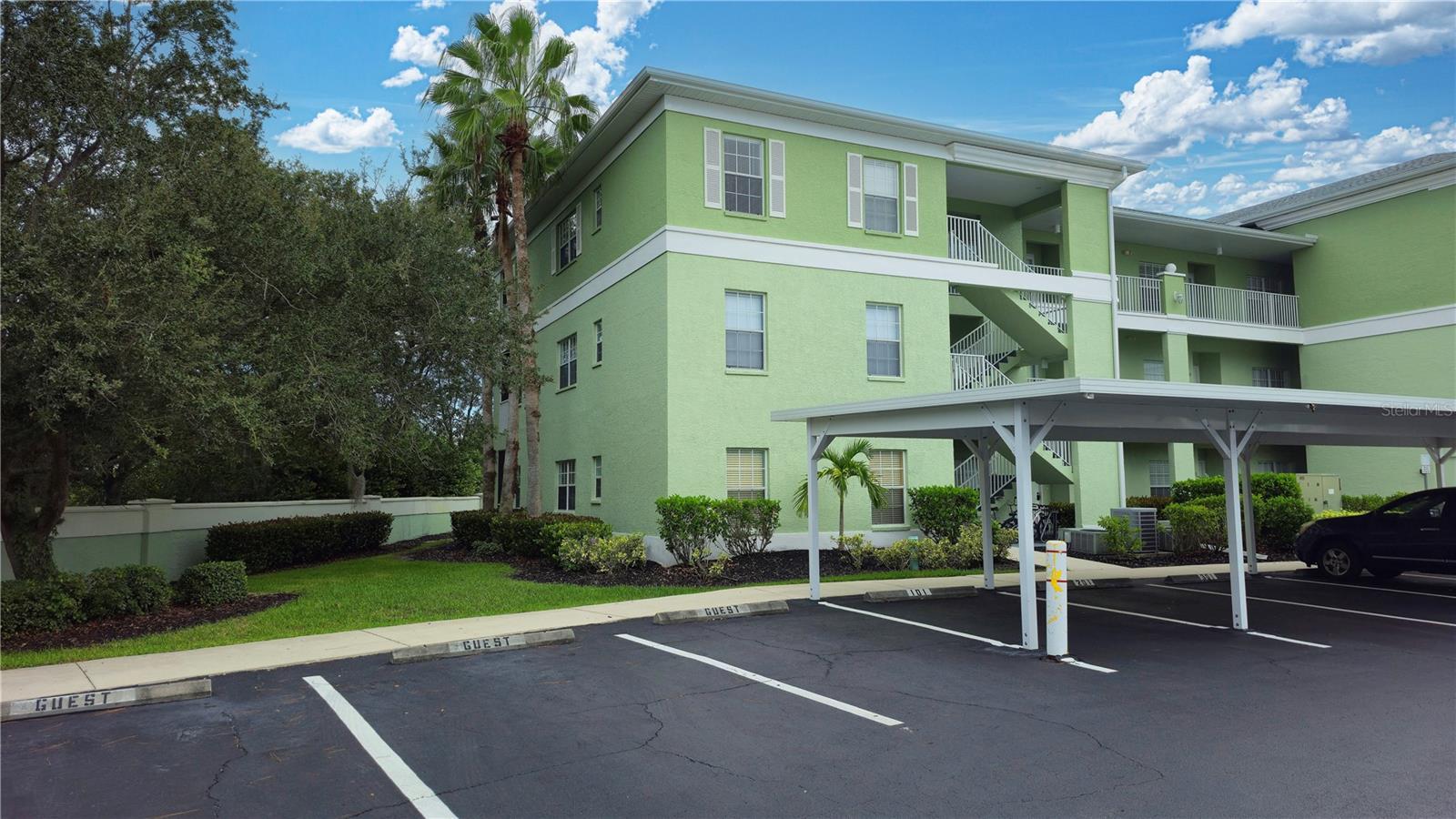2121 Heron Lake Dr #101, Punta Gorda, FL 33983