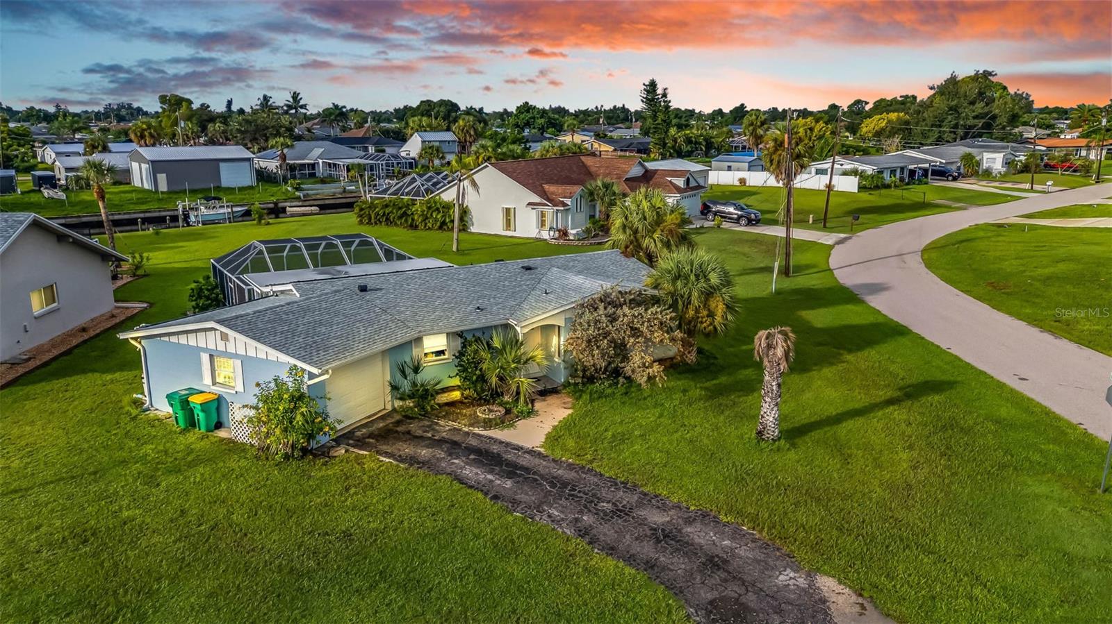 123 Revere St Nw, Port Charlotte, FL 33952