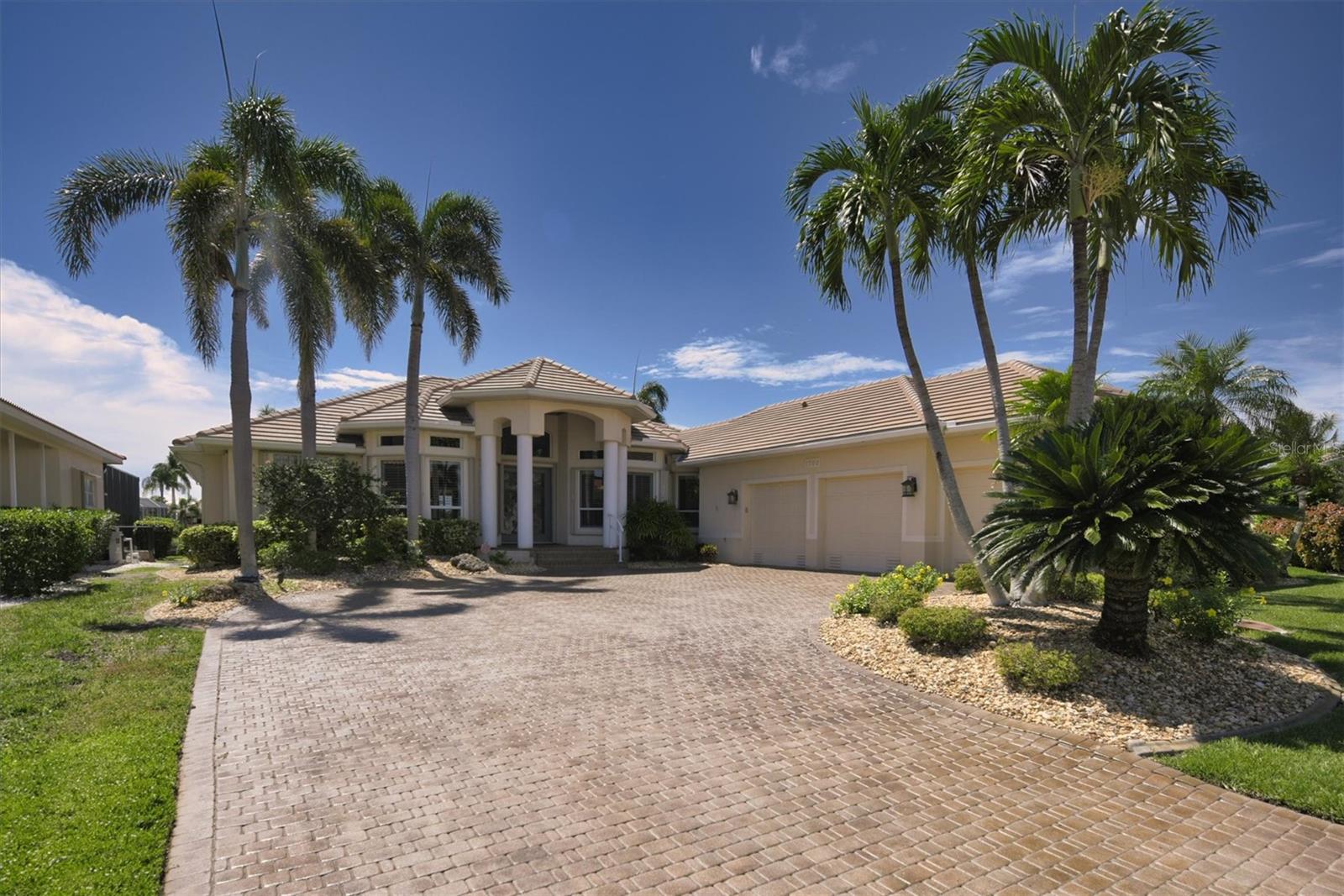 1700 Los Alamos Dr, Punta Gorda, FL 33950