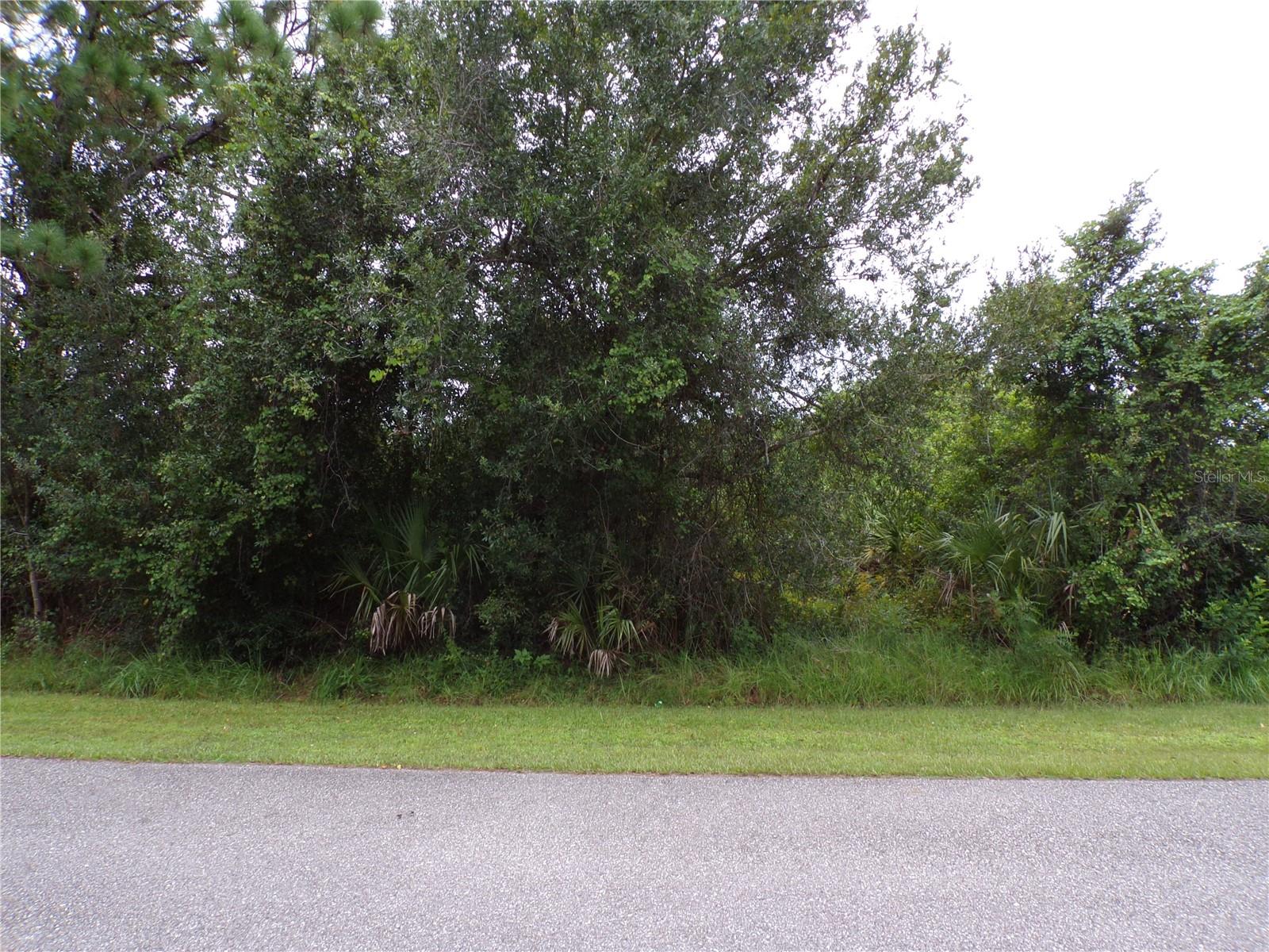 Embassy Rd, North Port, FL 34291