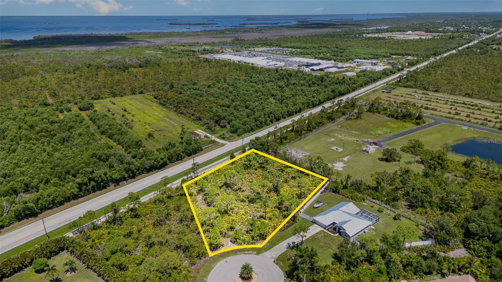 9437 Treasure Lake Ct, St James City, FL 33956