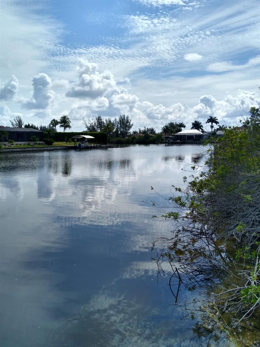 4221 Nw 20th Ter, Cape Coral, FL 33993