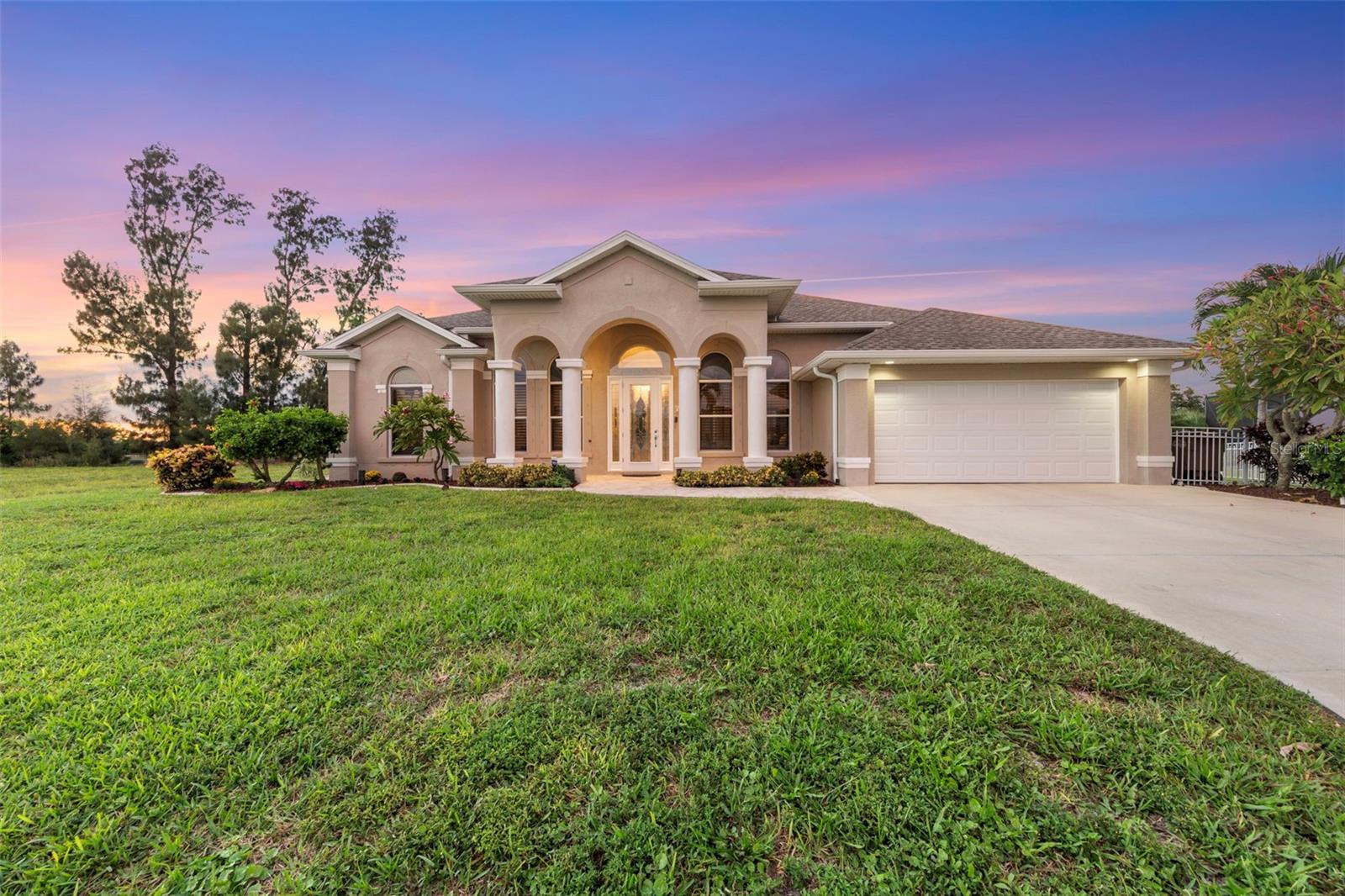 1315 Sw 37th St, Cape Coral, FL 33914