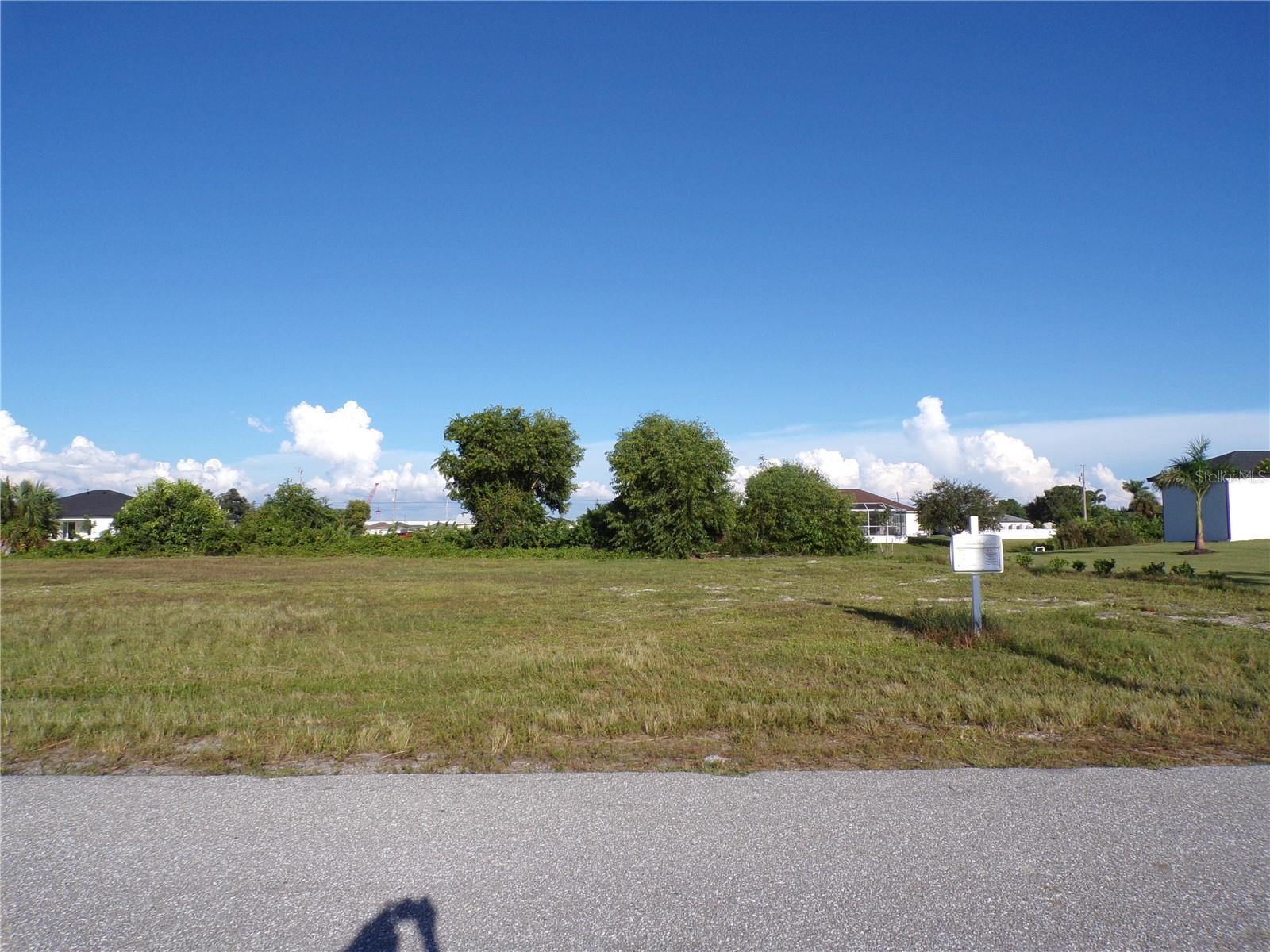 105 Nw 24th Ave, Cape Coral, FL 33993