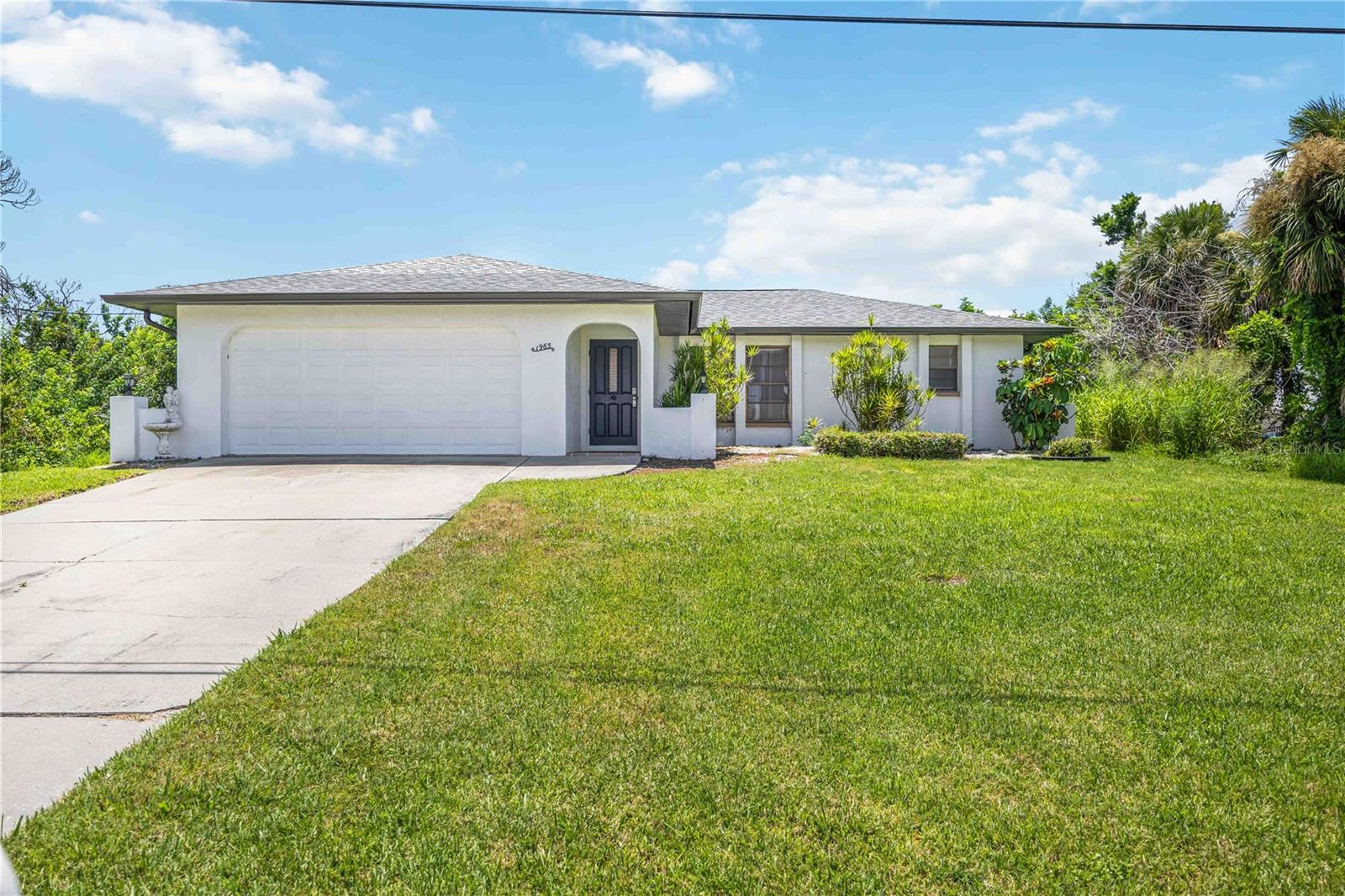 1965 Oregon Trl, Englewood, FL 34224