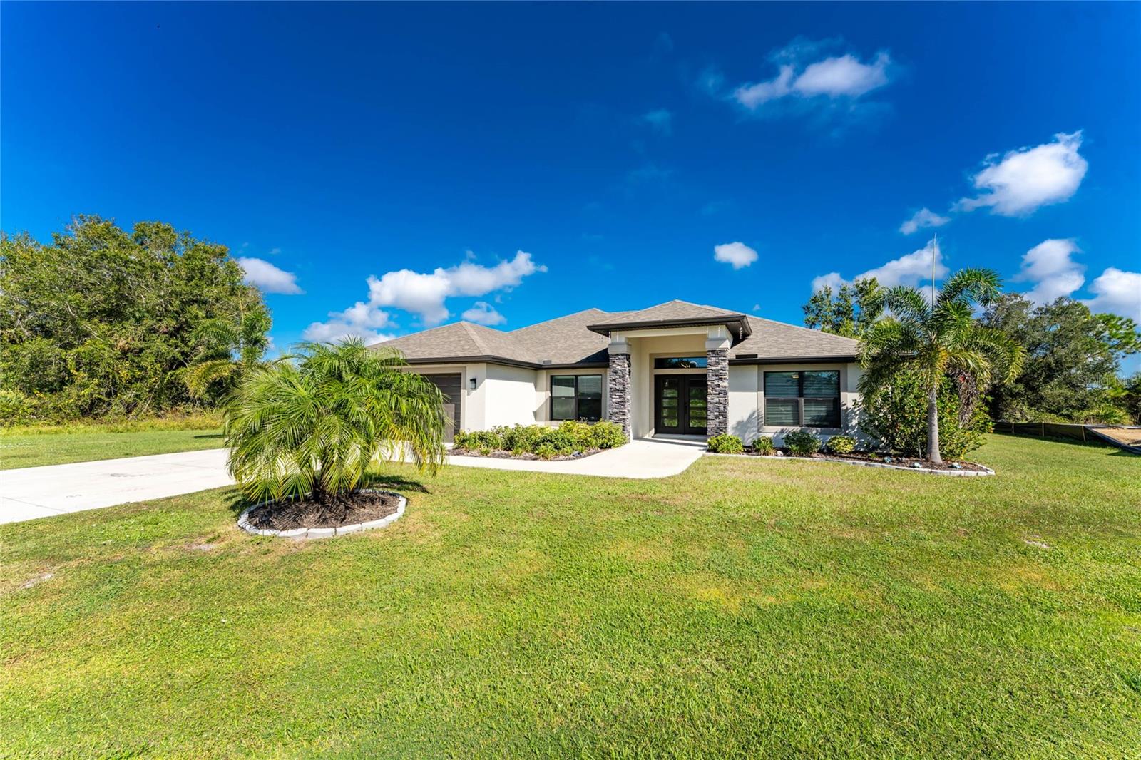 346 Barcelona St, Punta Gorda, FL 33983