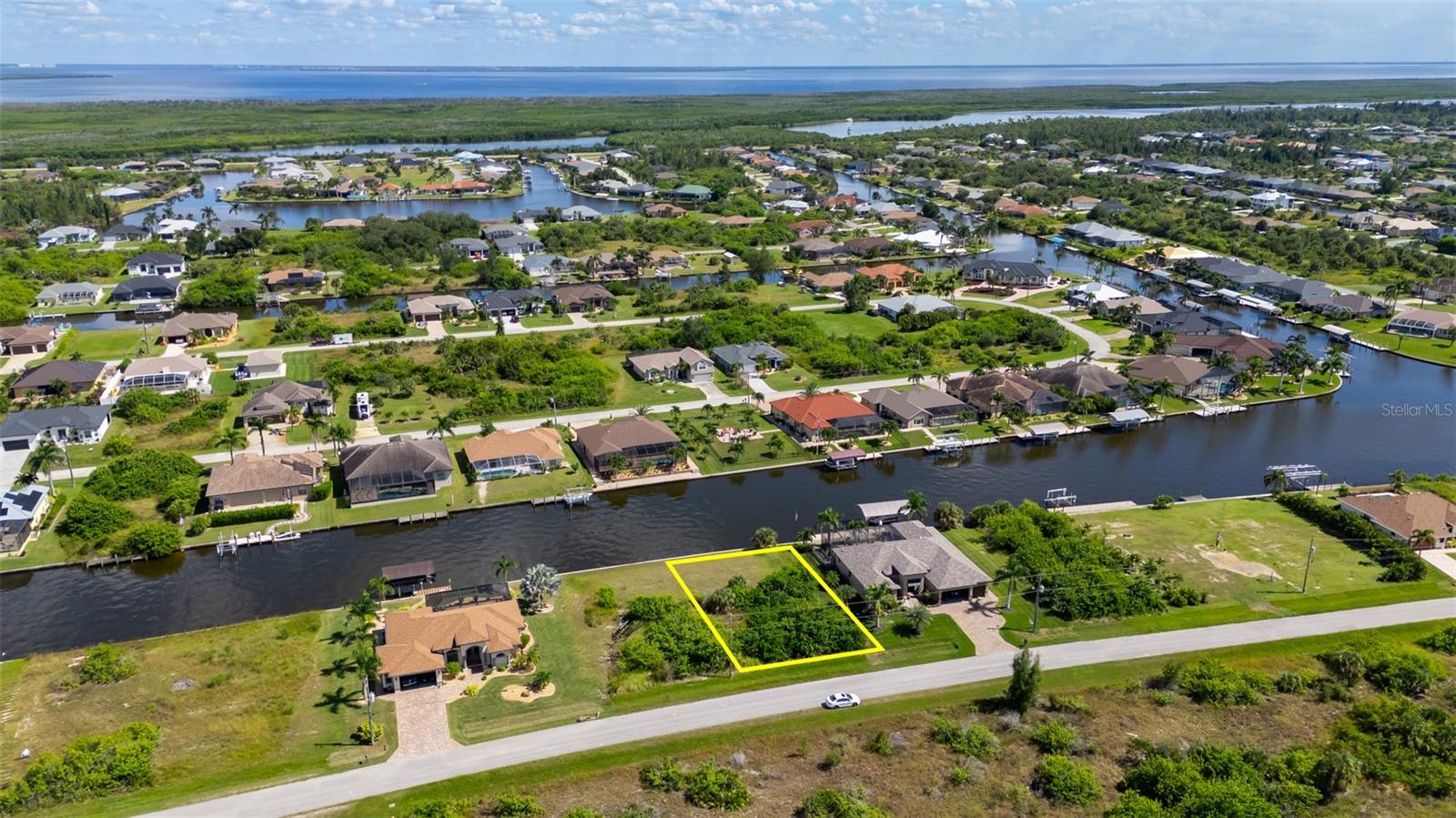8292 Tecumseh Cir, Port Charlotte, FL 33981