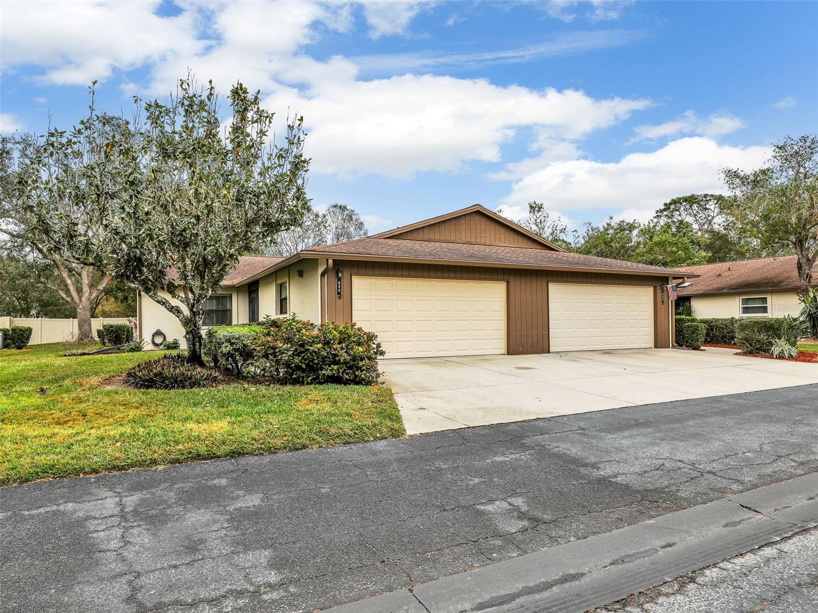 623 Oak Hill Cir #28, Sarasota, FL 34232