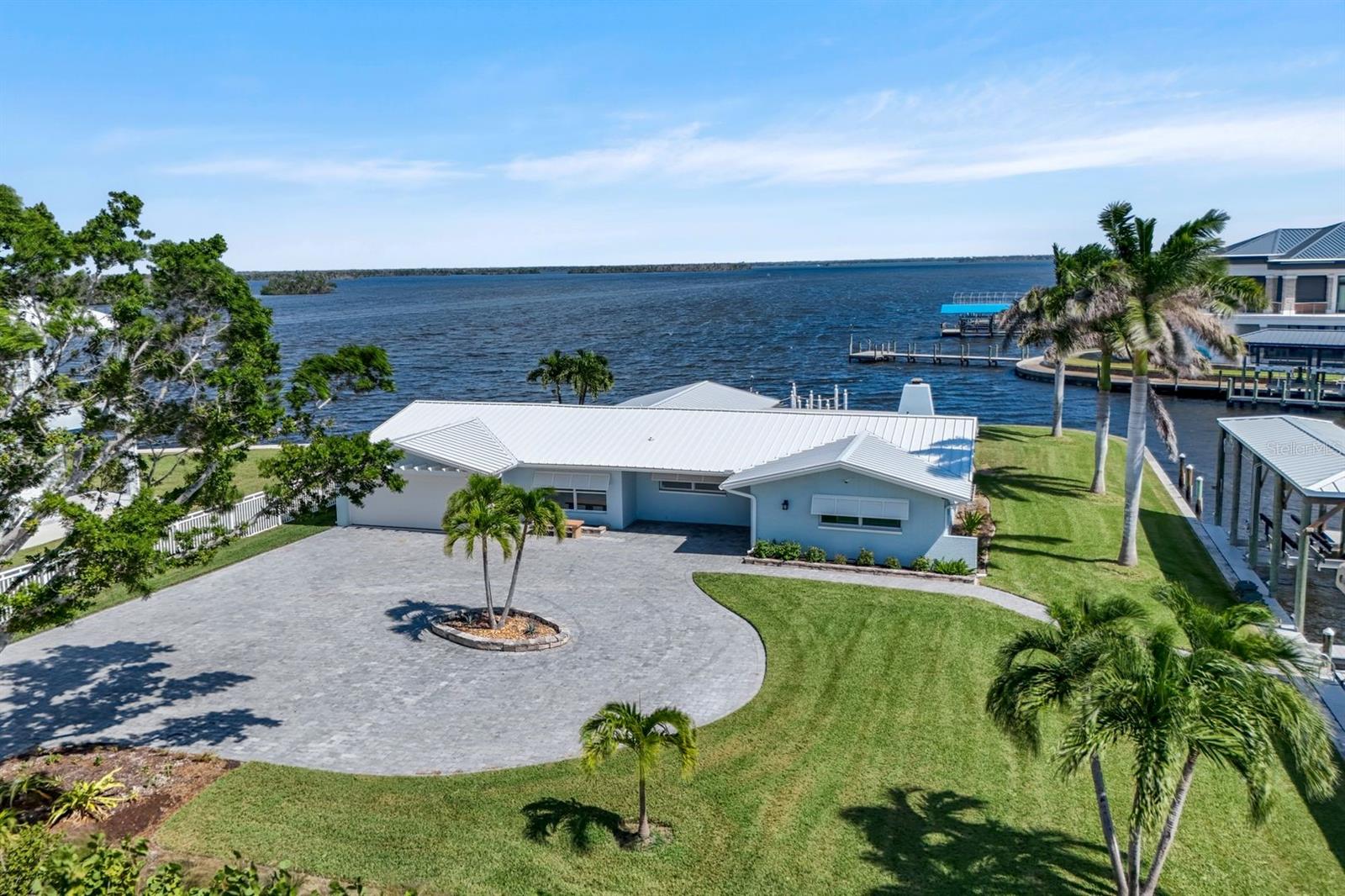 5596 Avenida Pescadora, Fort Myers Beach, FL 33931