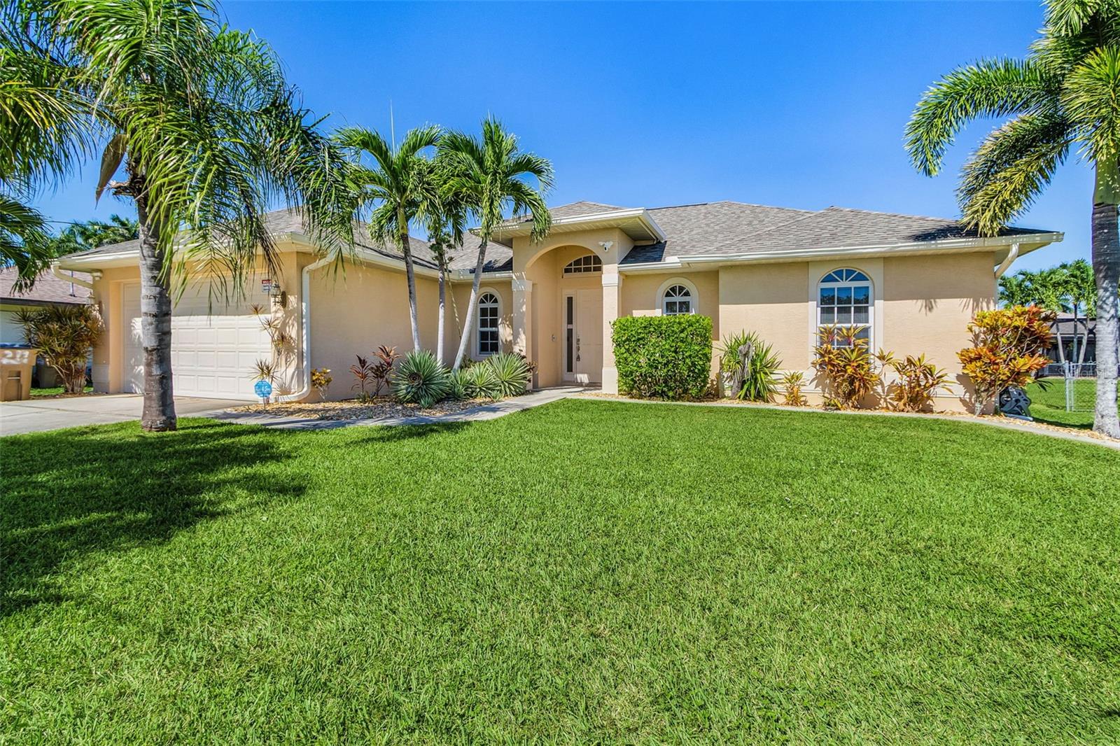 217 Sw 43rd Ter, Cape Coral, FL 33914