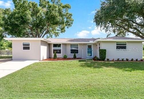 17040 E Lake Dr, North Fort Myers, FL 33917