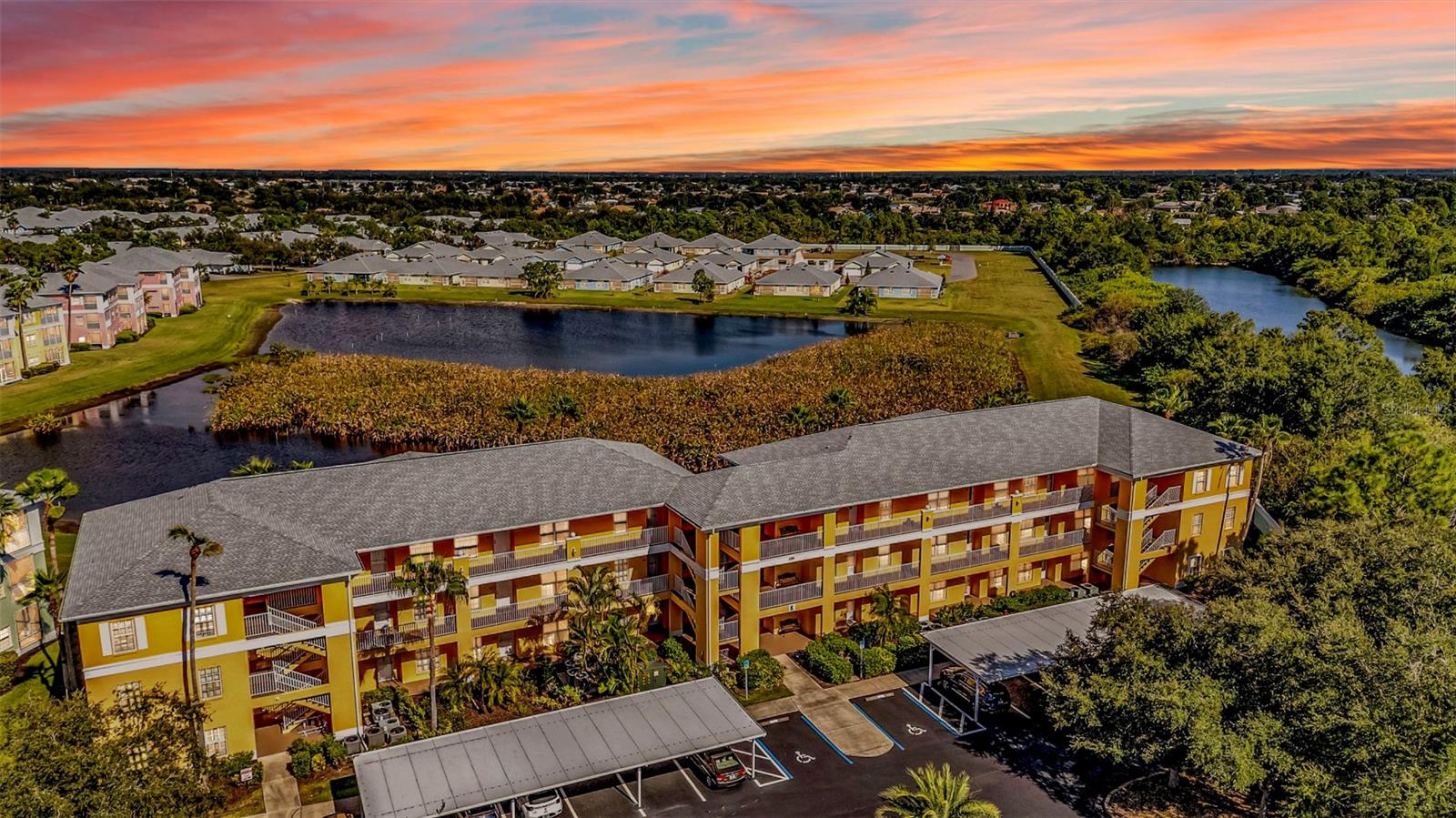 2180 Heron Lake Dr #101, Punta Gorda, FL 33983