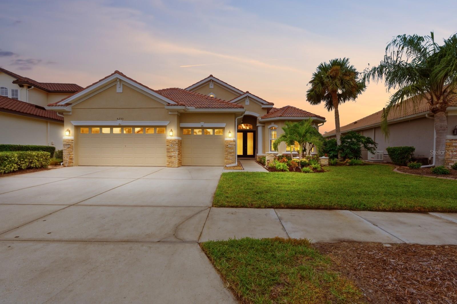 5253 Grand Palmetto Way, North Port, FL 34291