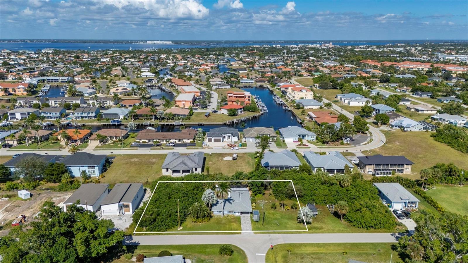 1000 Marlin Dr, Punta Gorda, FL 33950