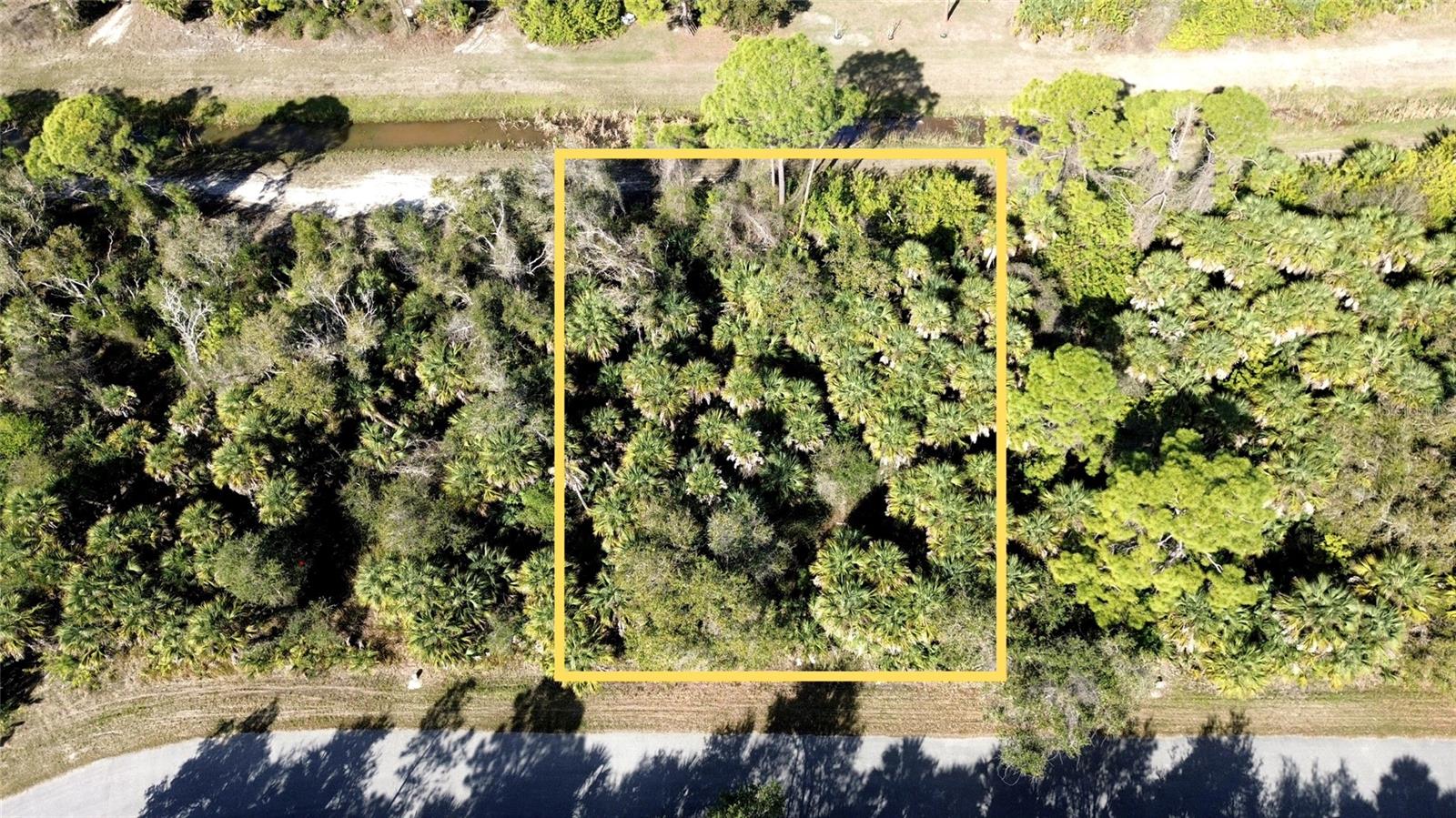 Rayfield Dr, North Port, FL 34291