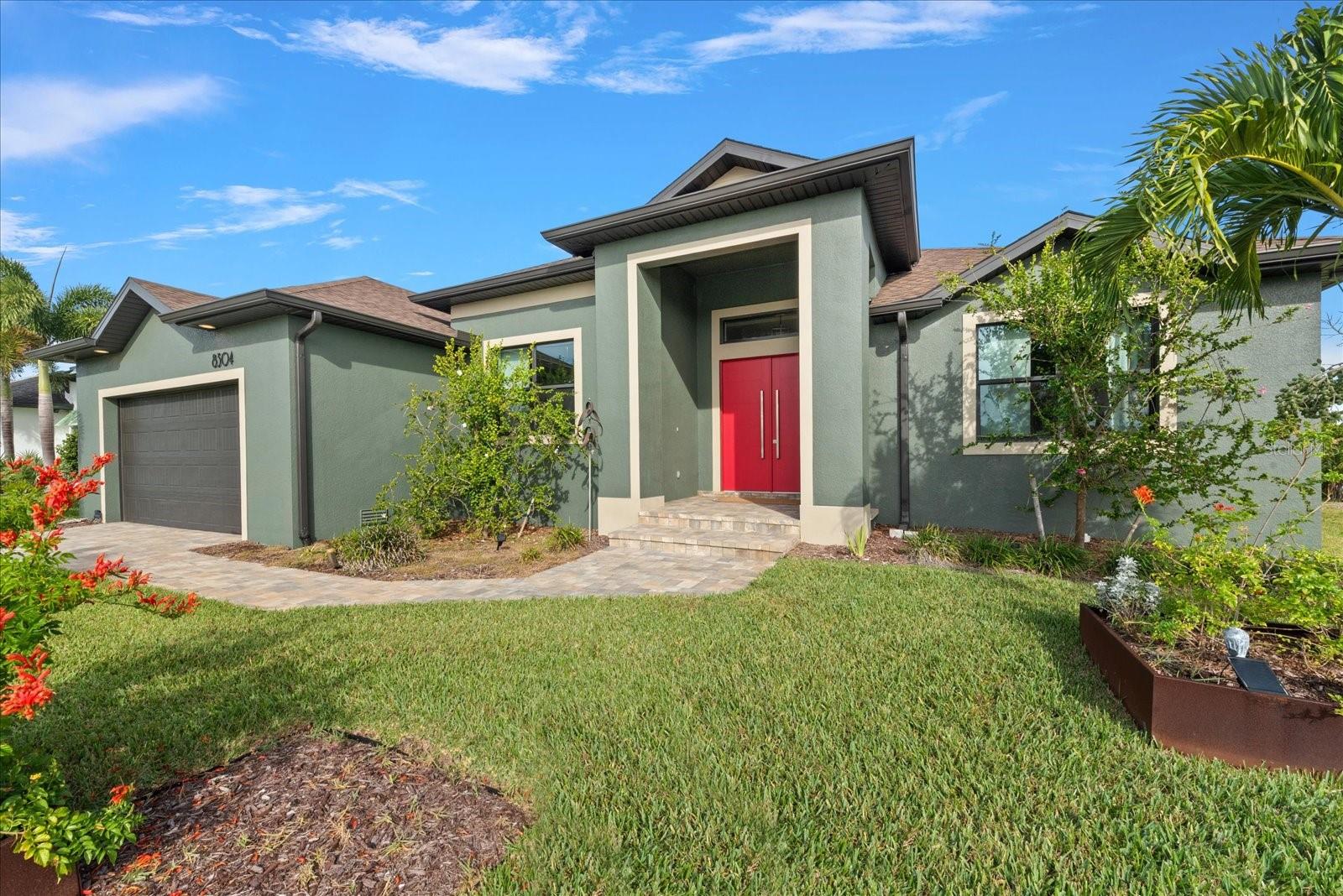8304 Antwerp Cir, Port Charlotte, FL 33981