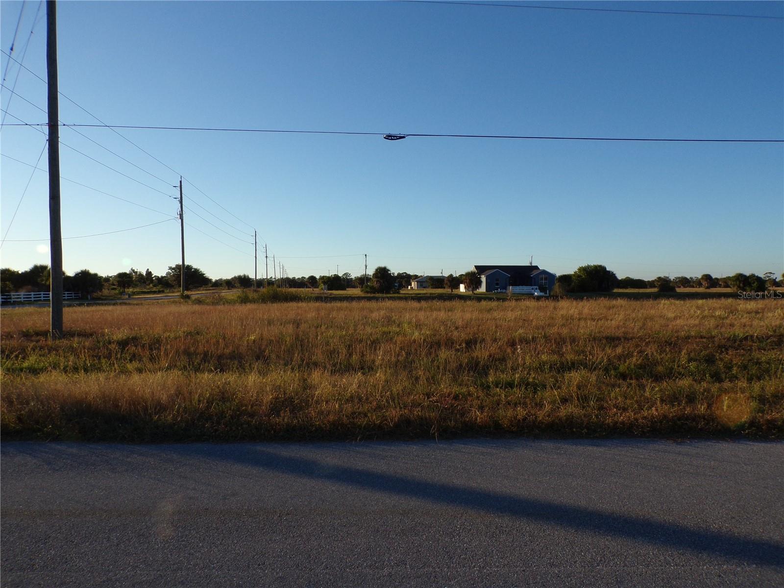 1 Blue Hen Dr, Placida, FL 33946