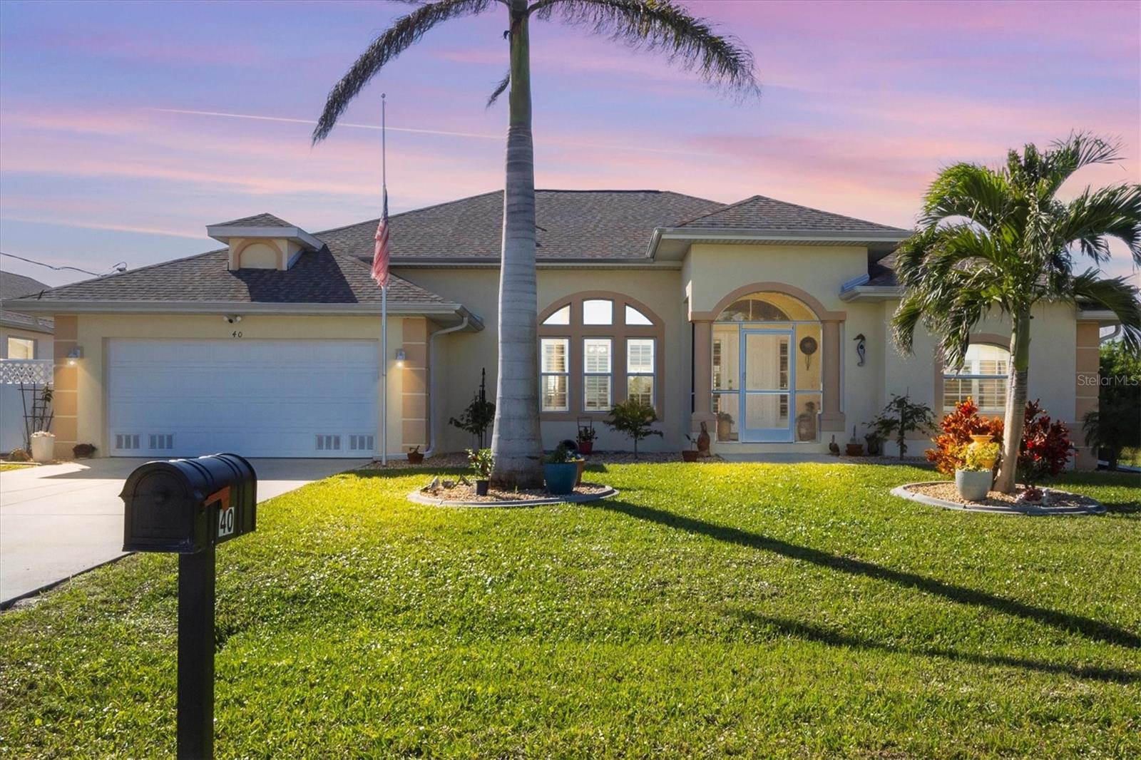 40 Tee View Ct, Rotonda West, FL 33947