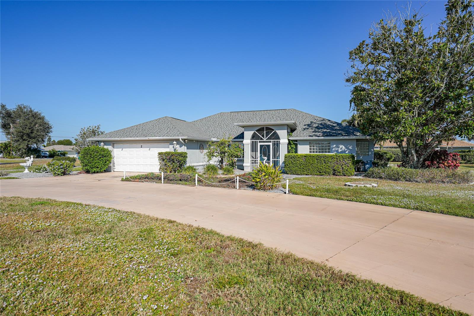 2 Broadmoor Rd, Rotonda West, FL 33947