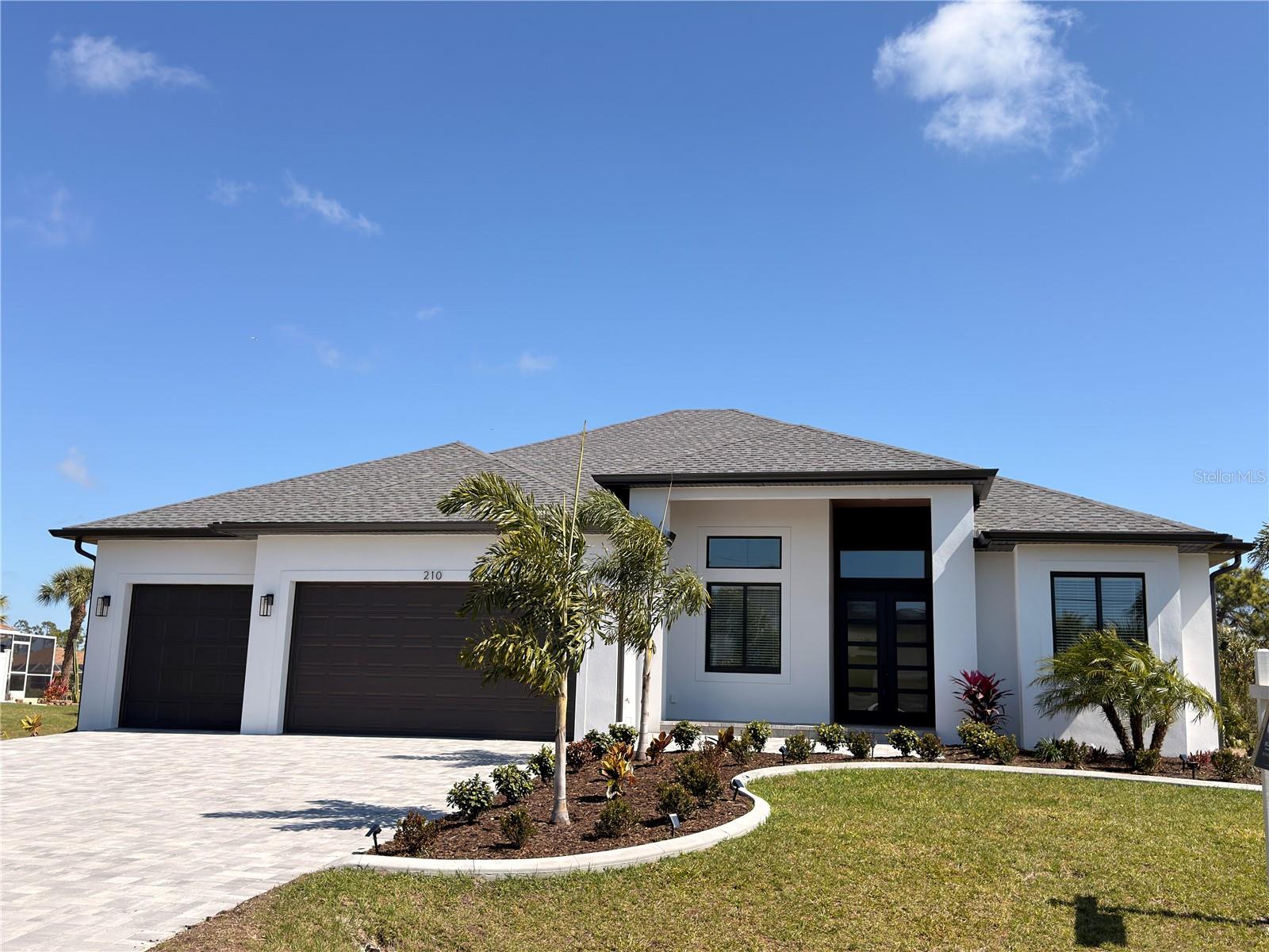 210 Tournament Rd, Rotonda West, FL 33947