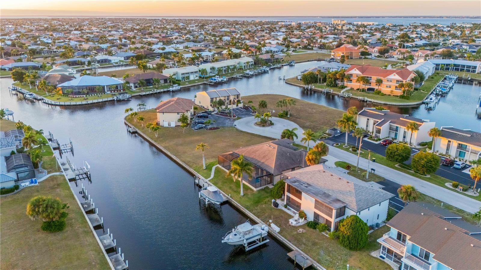 1432 Mediterranean Dr #2b, Punta Gorda, FL 33950