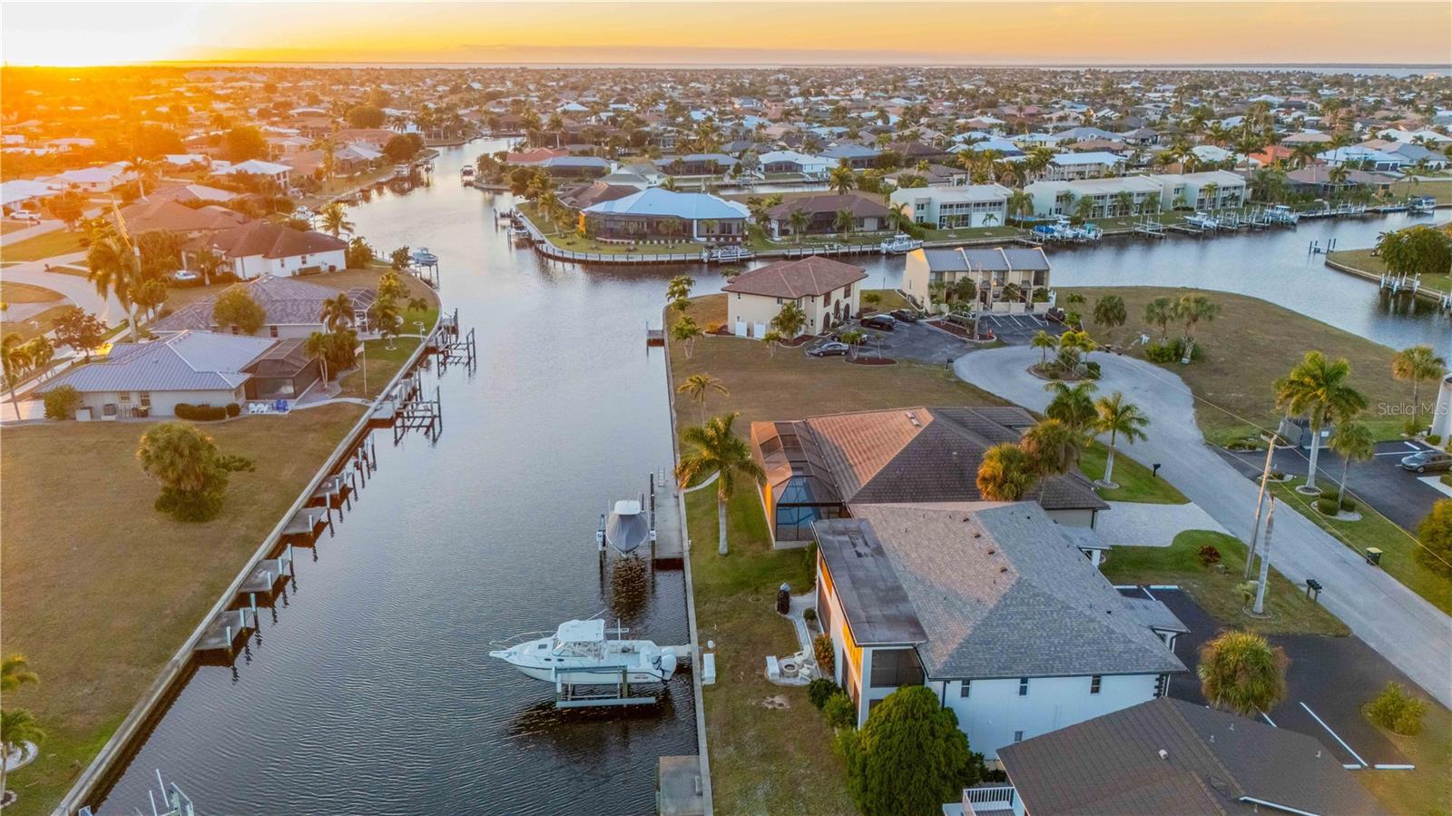 1432 Mediterranean Dr #1b, Punta Gorda, FL 33950
