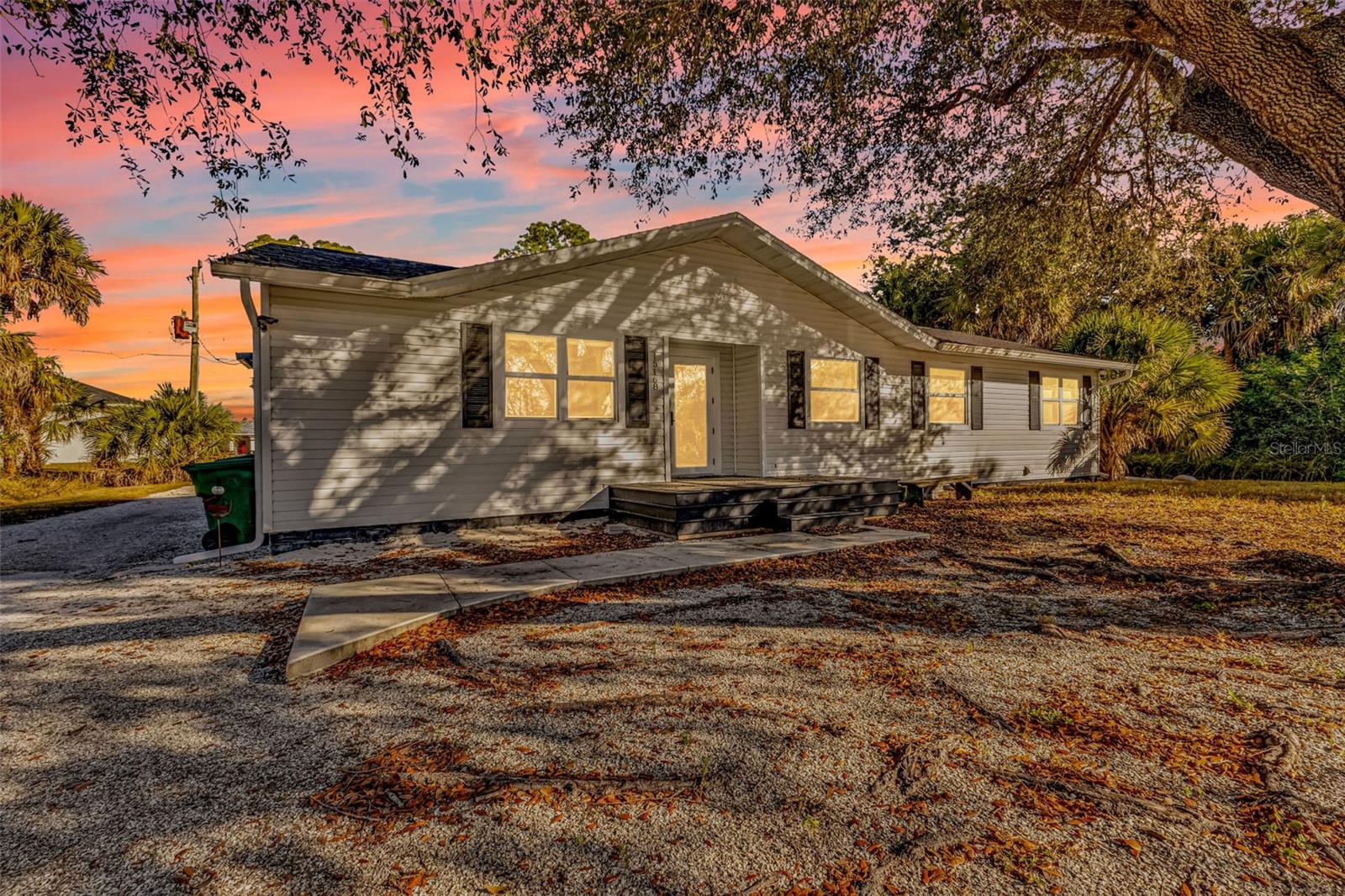 15168 Chamberlain Blvd, Port Charlotte, FL 33953