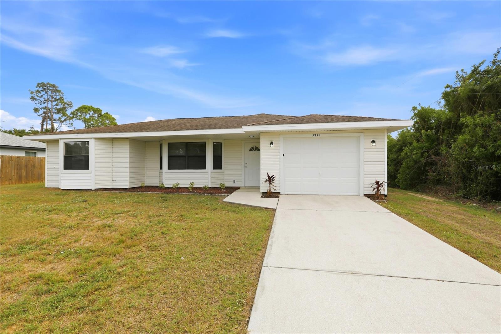 7993 Rockwell Ave, North Port, FL 34291