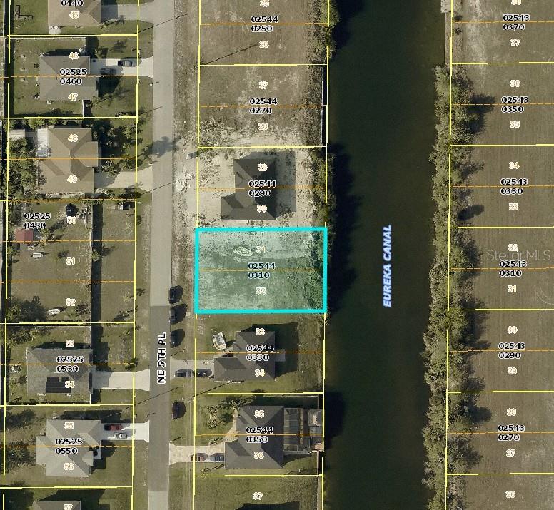 2121 Ne 5th Pl, Cape Coral, FL 33909