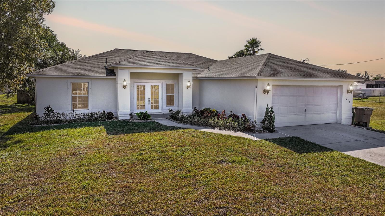 1210 Sw 10th Ter, Cape Coral, FL 33991